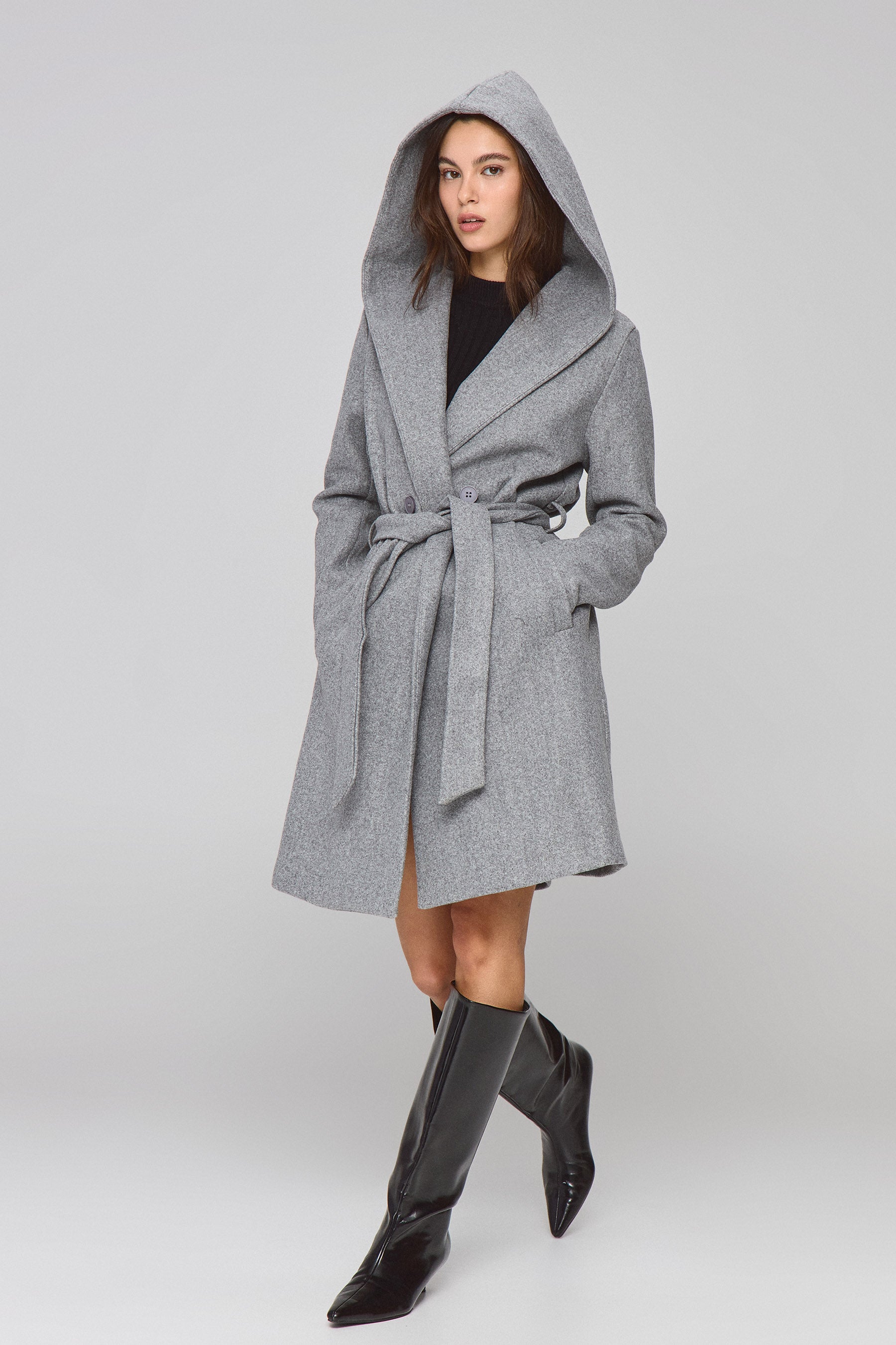 מעיל צמר עם קפוצ'ון