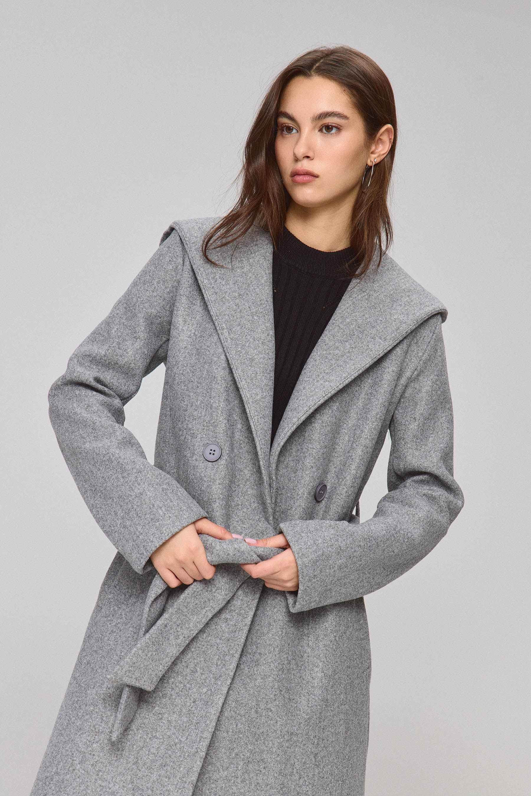 מעיל צמר עם קפוצ'ון