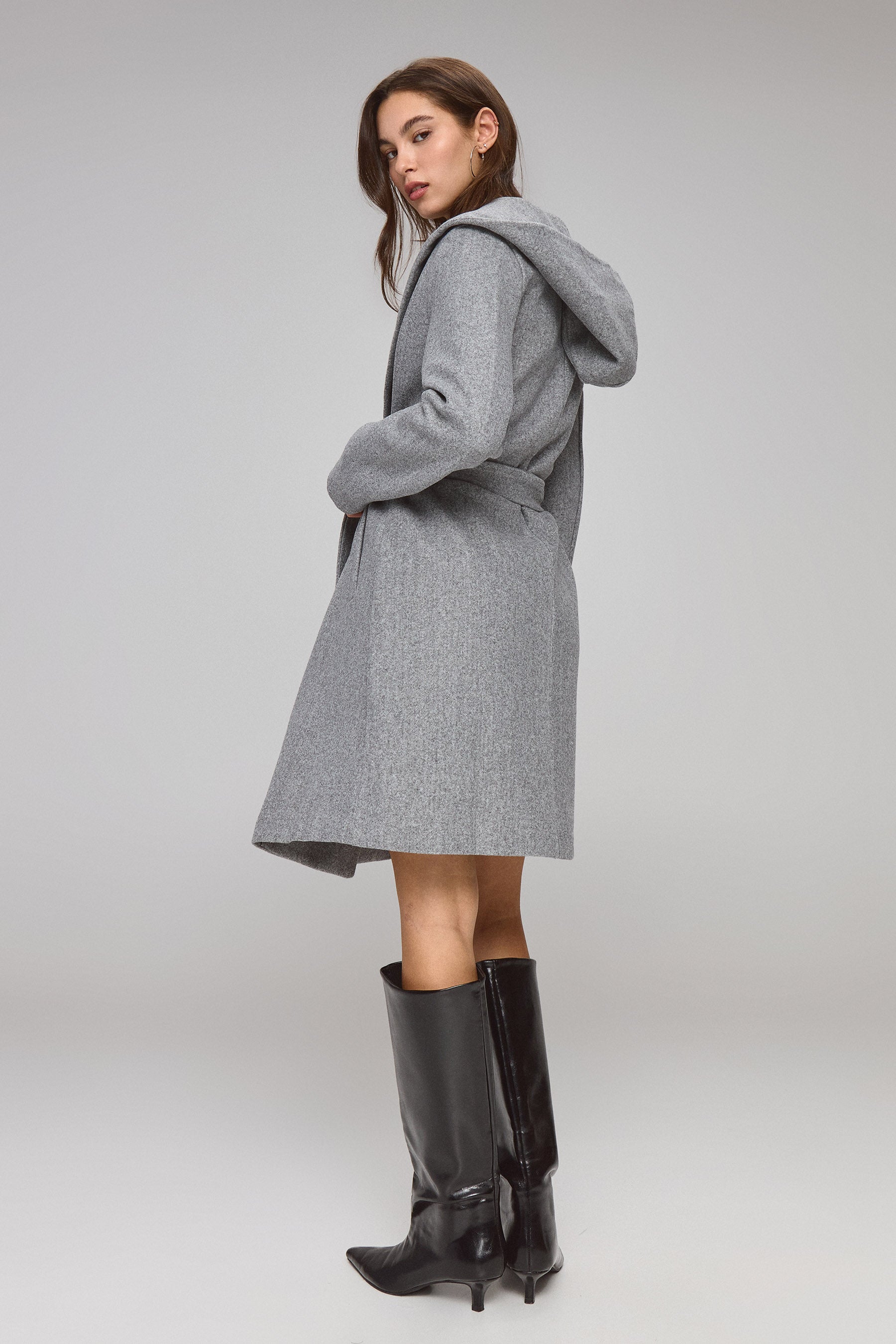 מעיל צמר עם קפוצ'ון