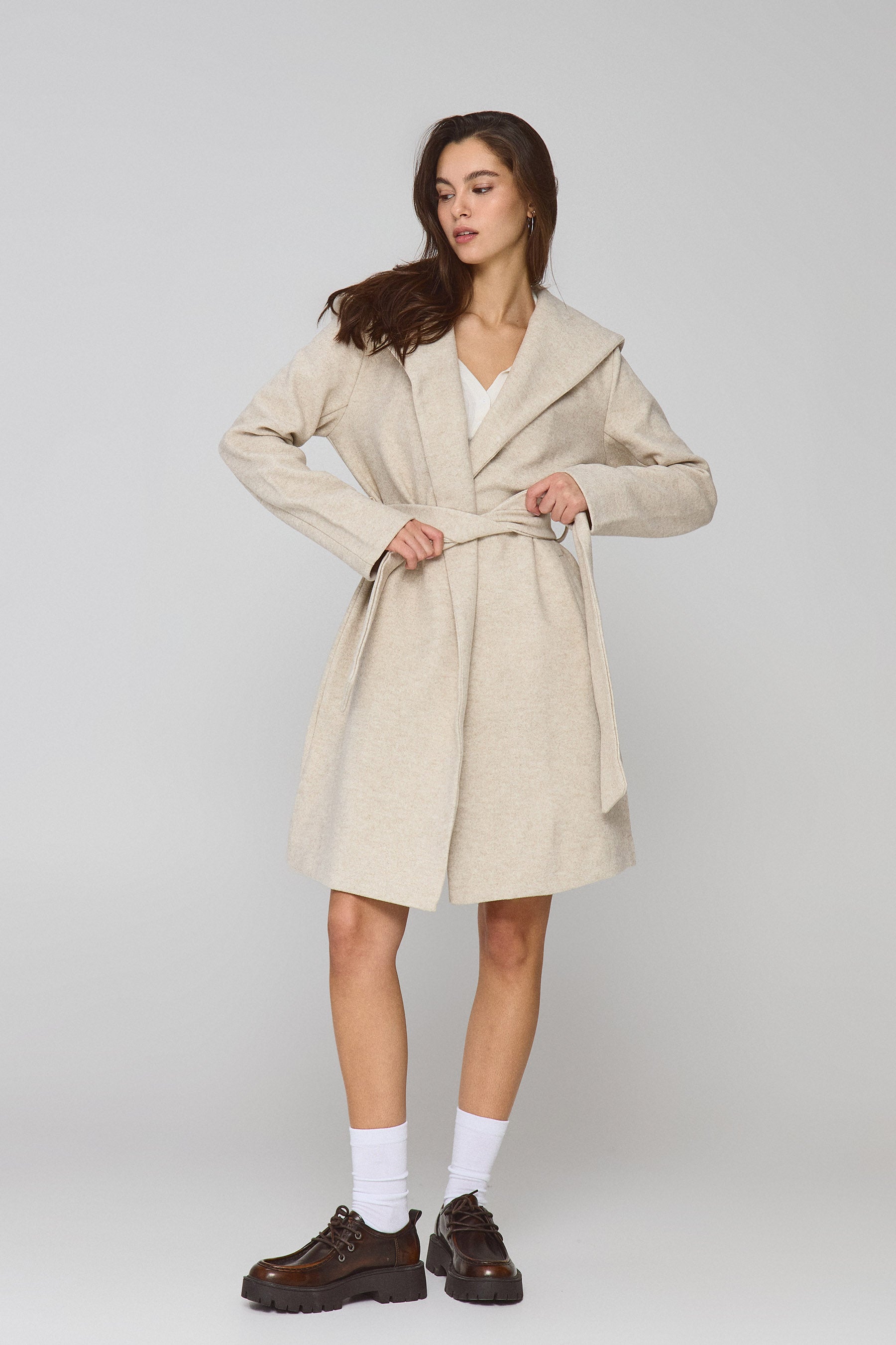 מעיל צמר עם קפוצ'ון