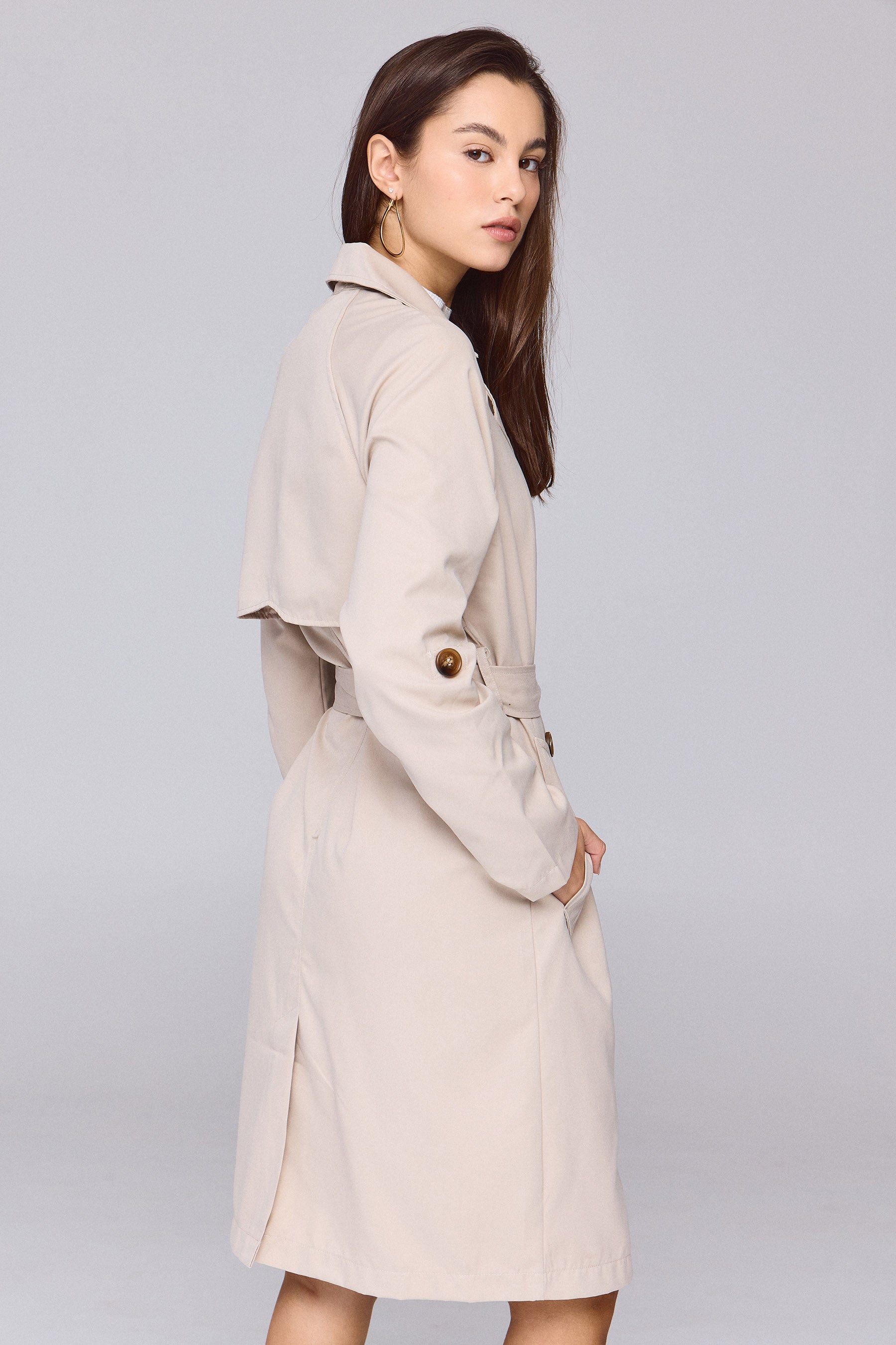 מעיל טרנץ' הולמס