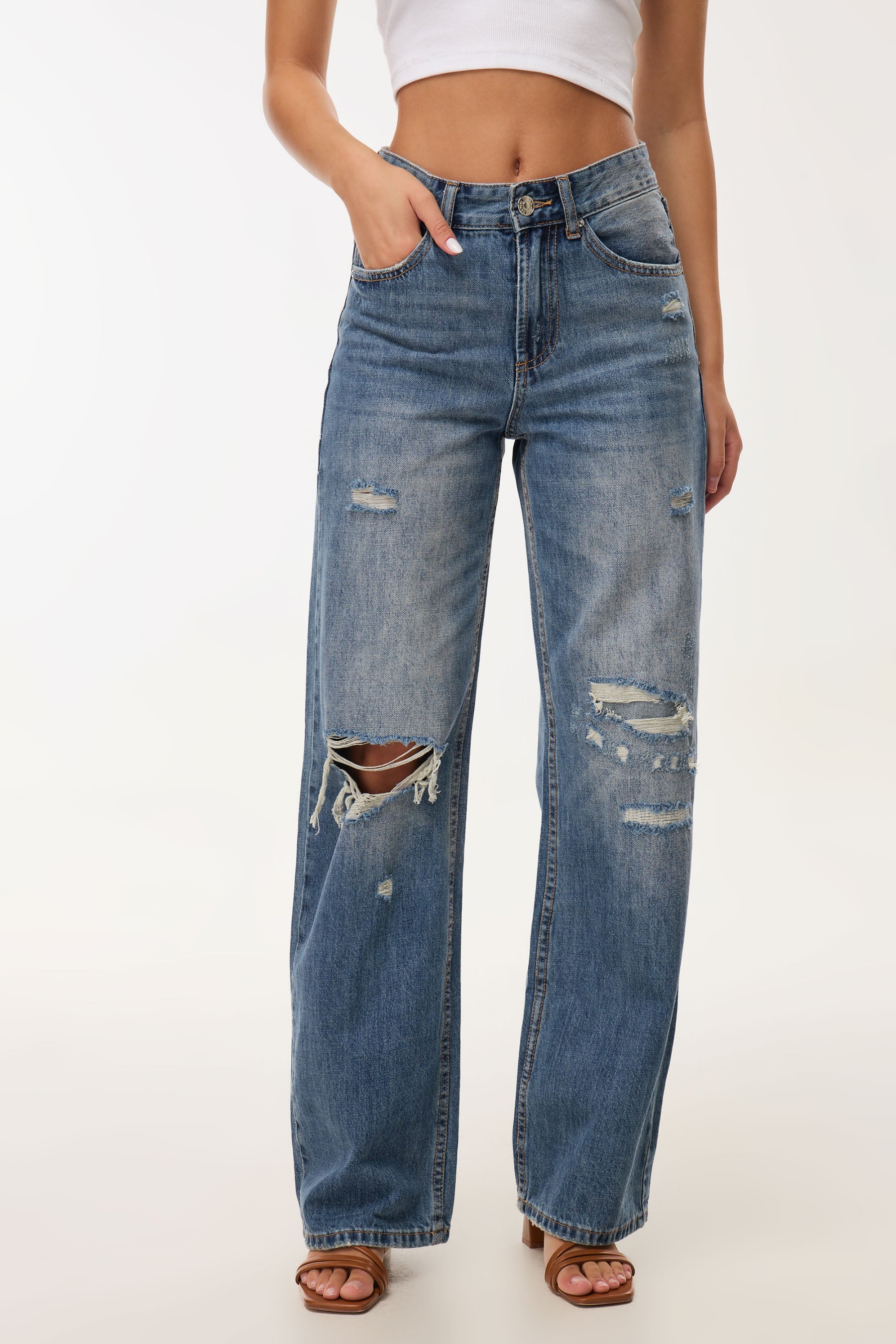 ג'ינס רגל רחבה קרעים
