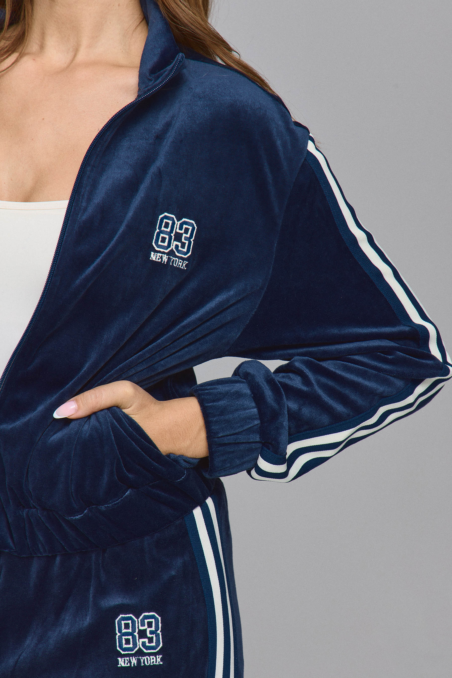 ג'קט קטיפה ג'וס חליפה