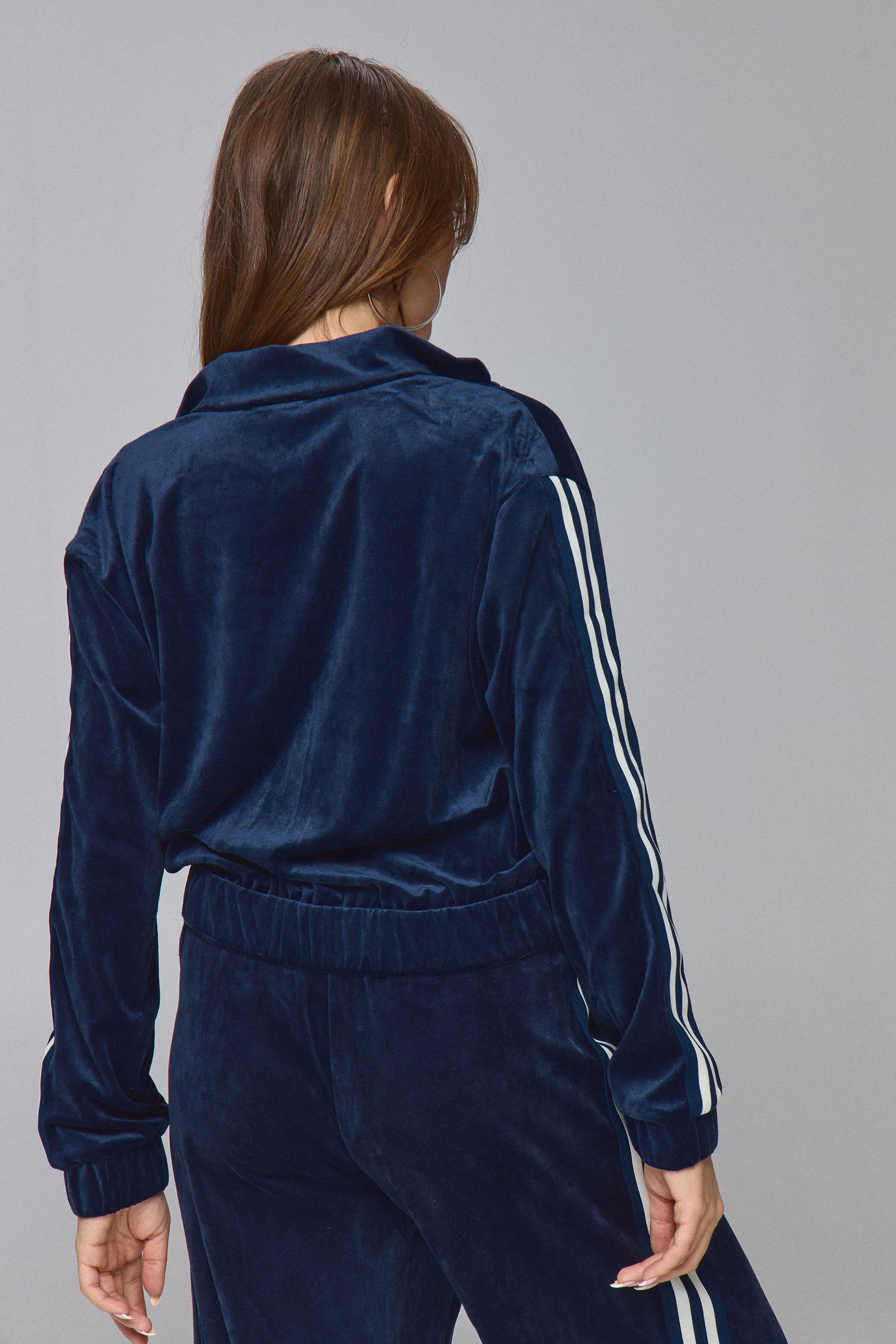 ג'קט קטיפה ג'וס חליפה