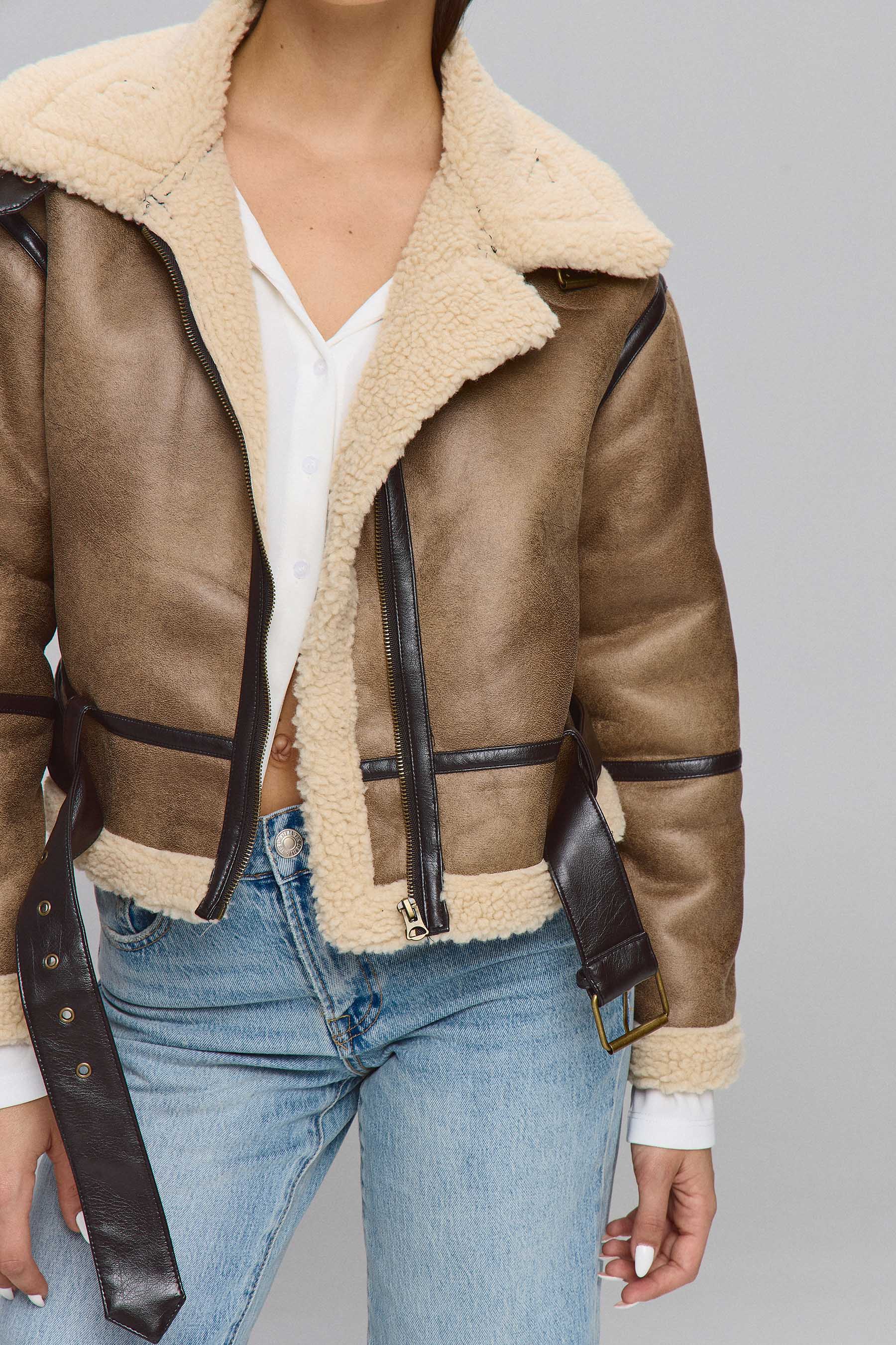 מעיל טייסים שירו