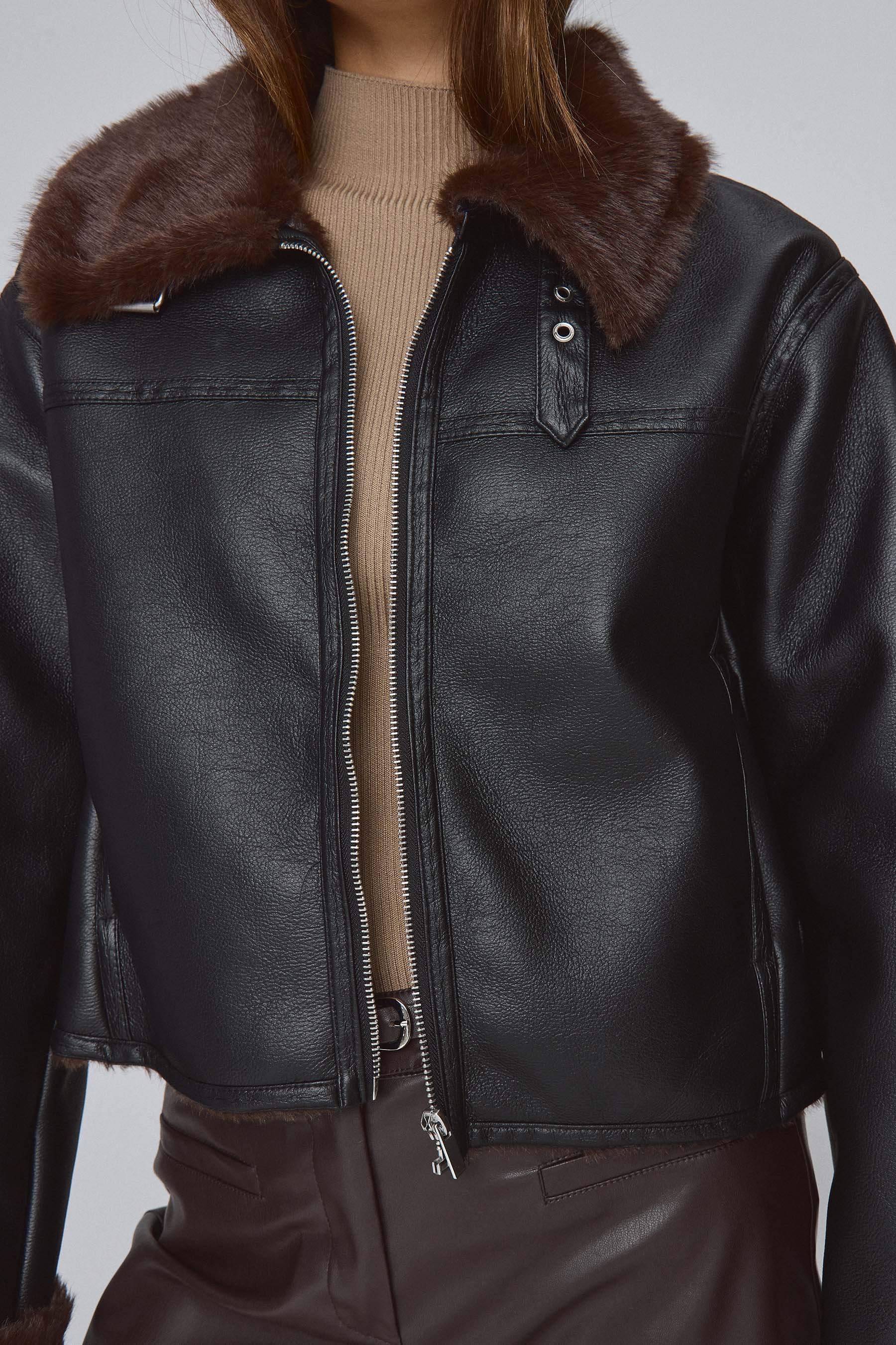 מעיל פיו עם צוורון פרווה