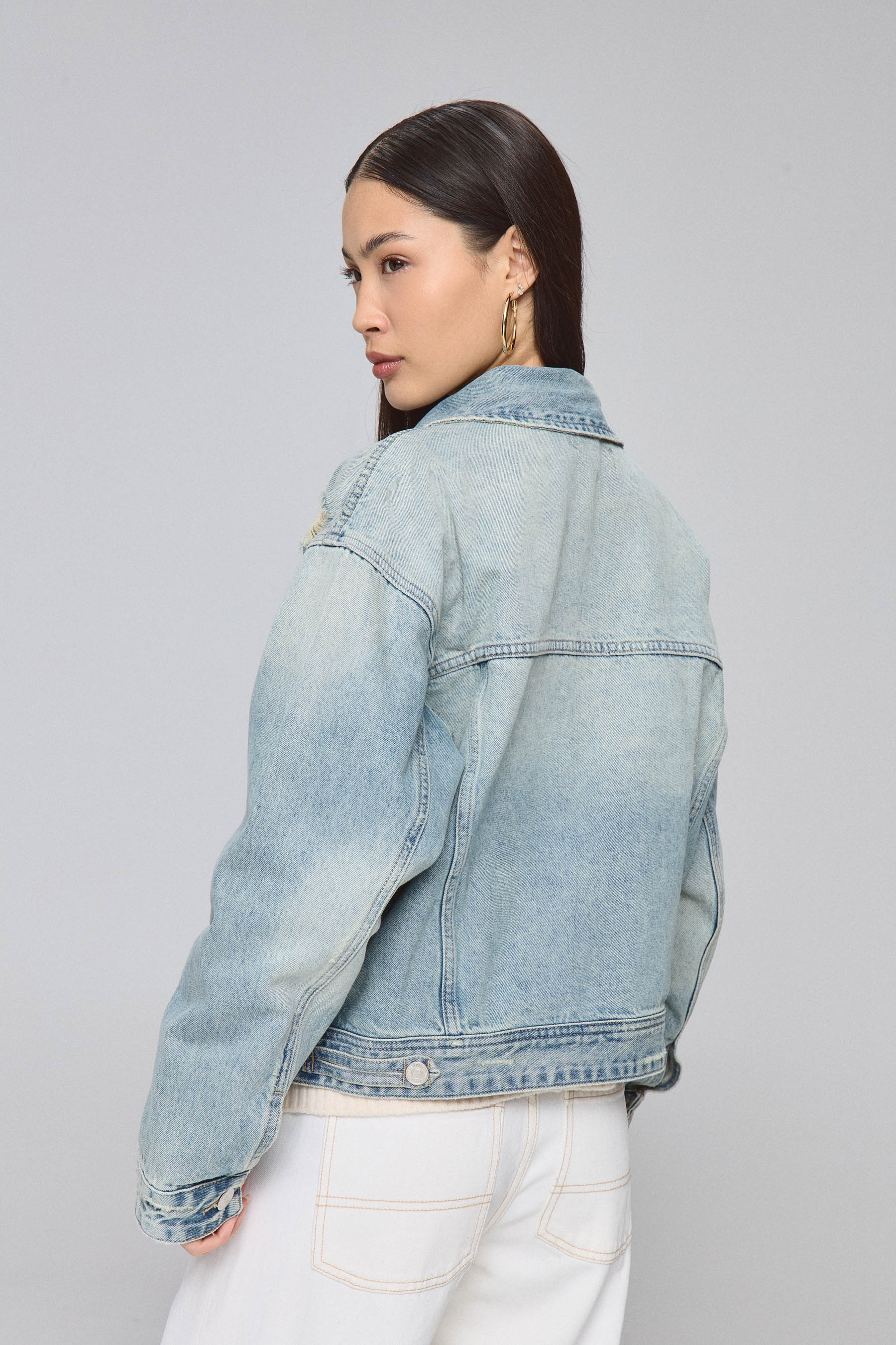 ג'קט ג'ינס מפל