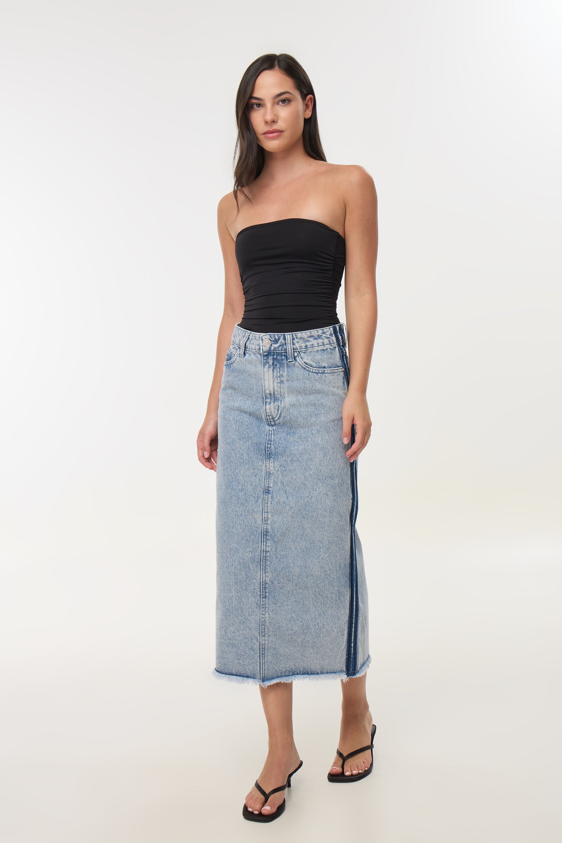 חצאית ג'ינס מידי מון