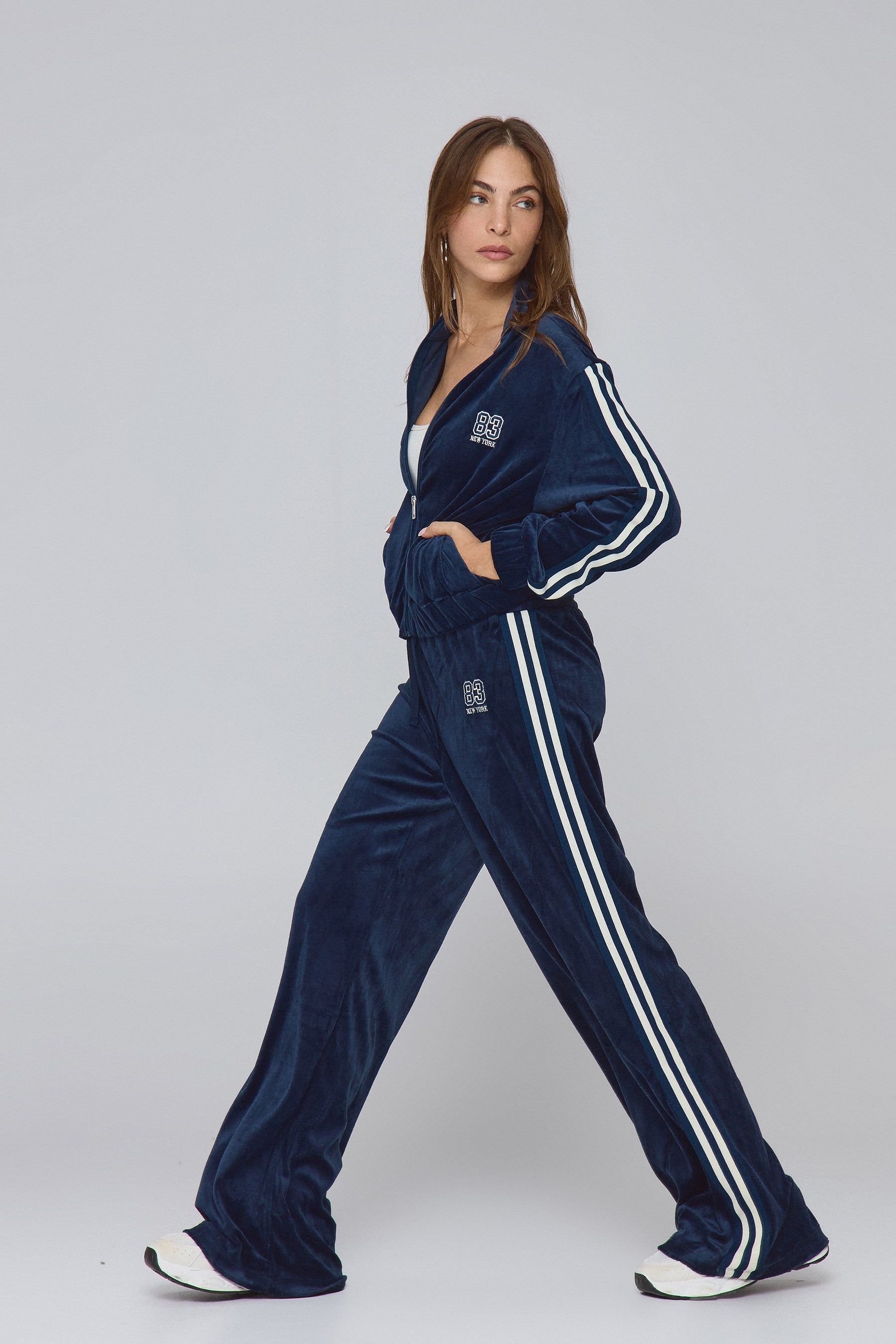 מכנסי קטיפה ג'וס חליפה