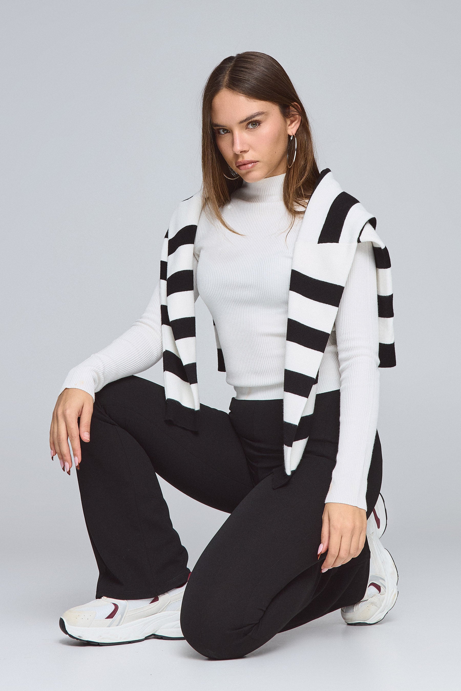 מכנס לייקרה מתרחב