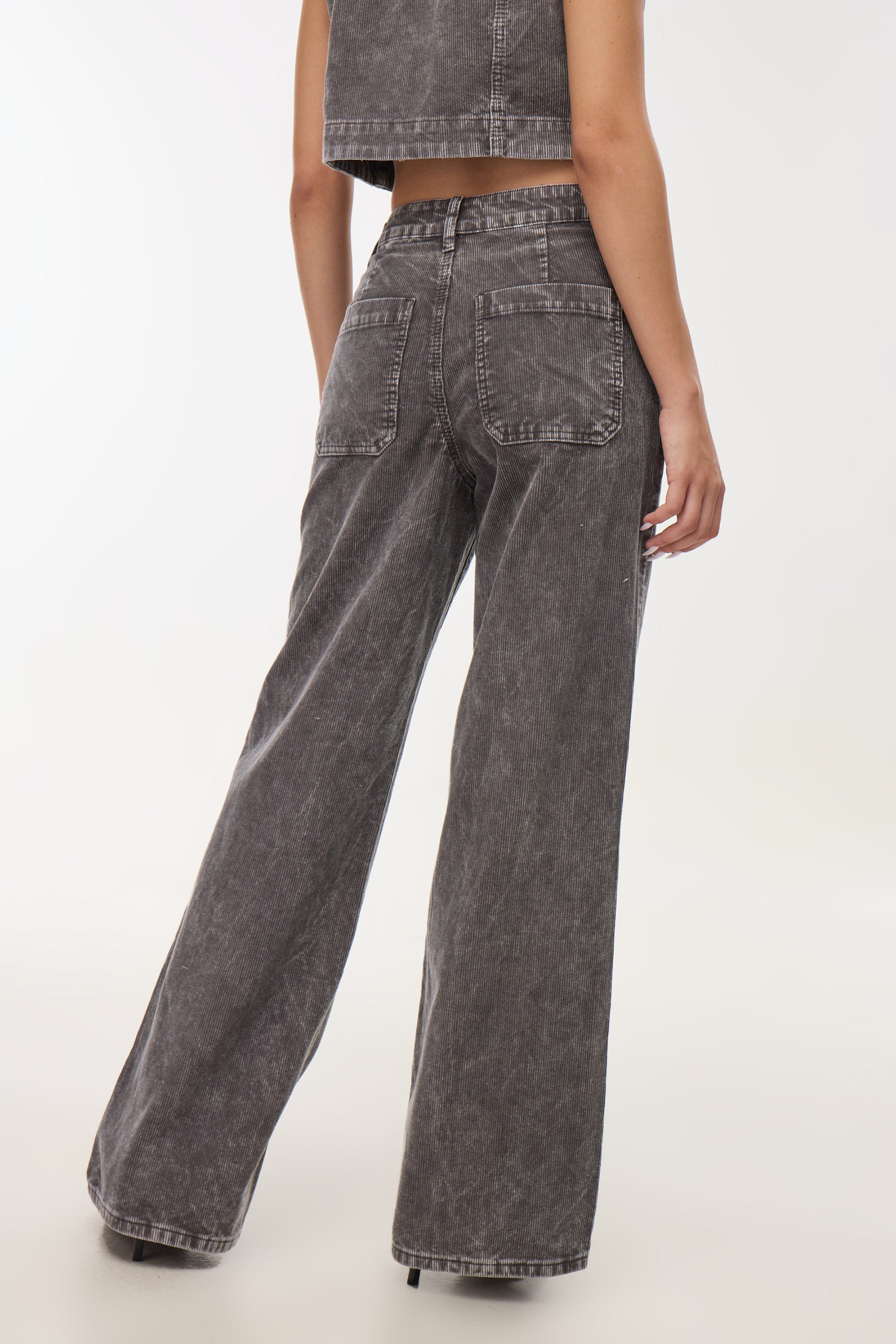 קורדרוי רגל רחבה