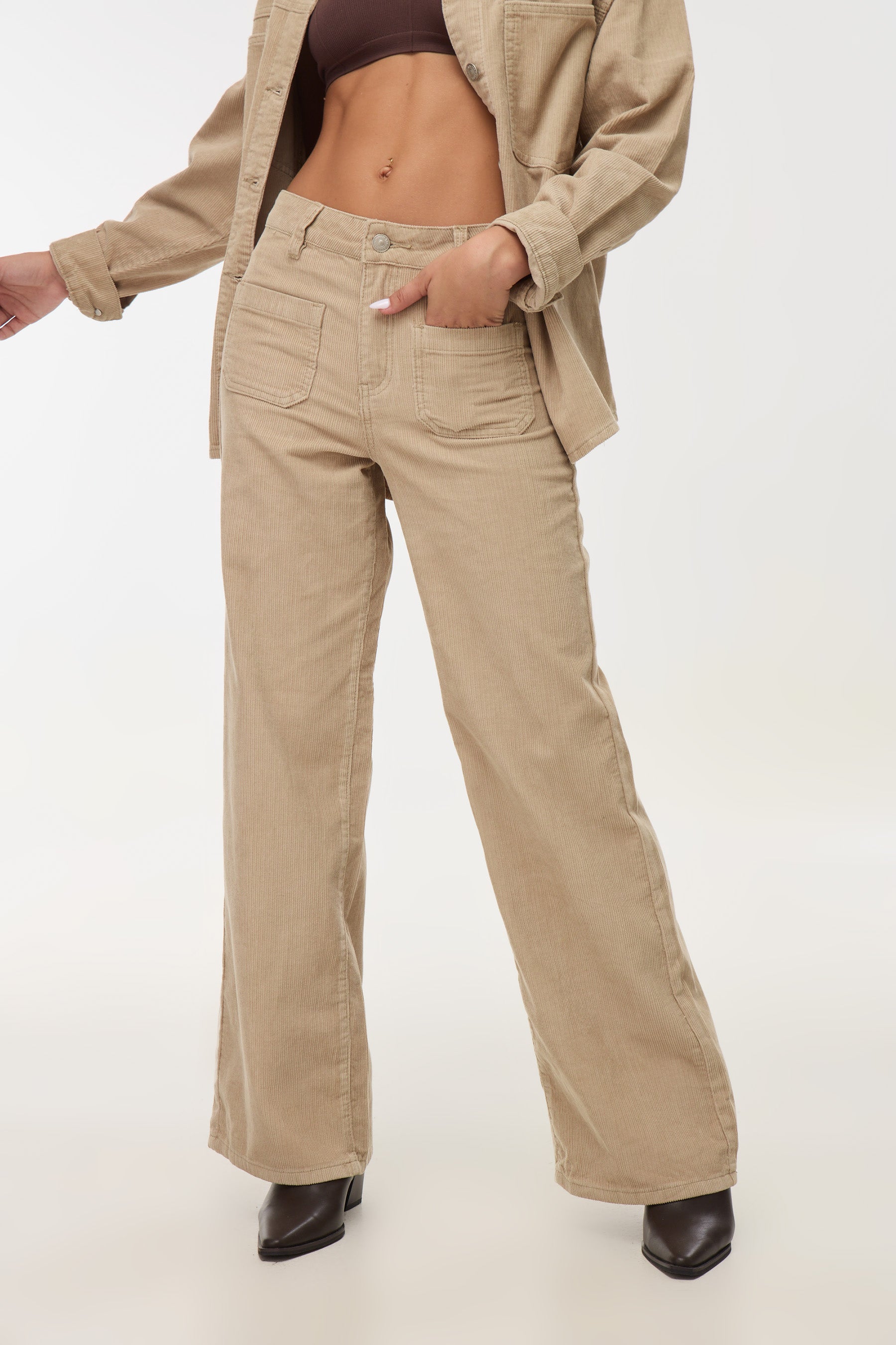 קורדרוי רגל רחבה