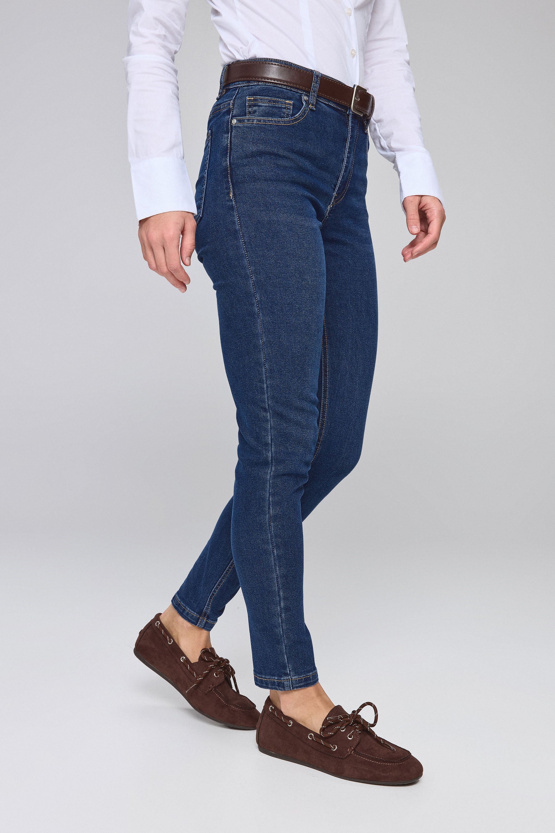 ג'ינס סקיני ניל