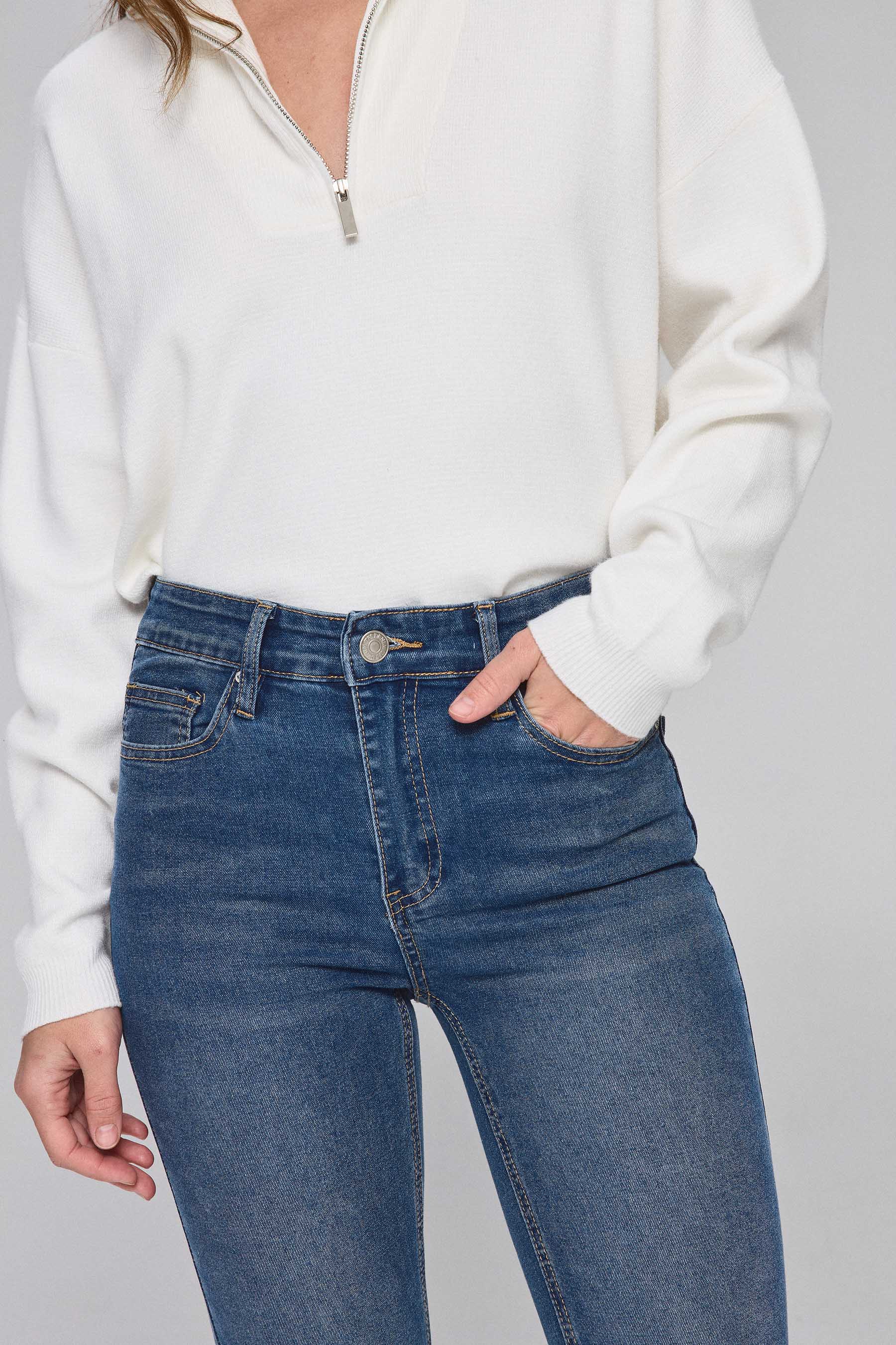 ג'ינס סקיני ניל