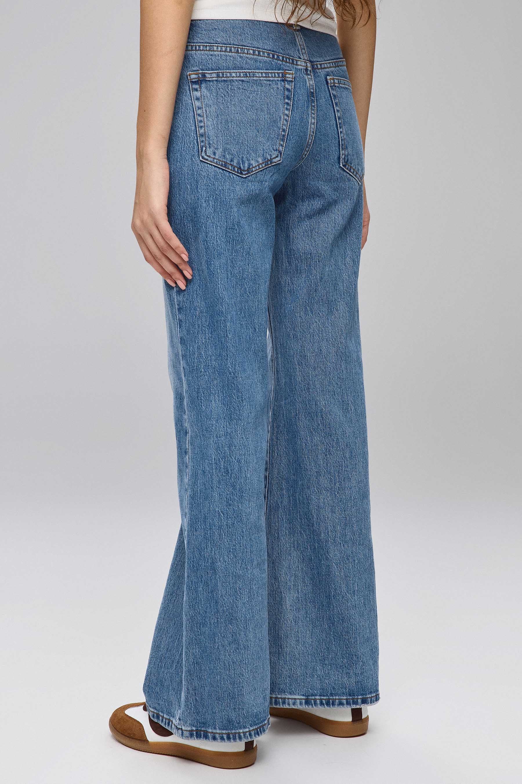 ג'ינס פדלפון נמוך סאני