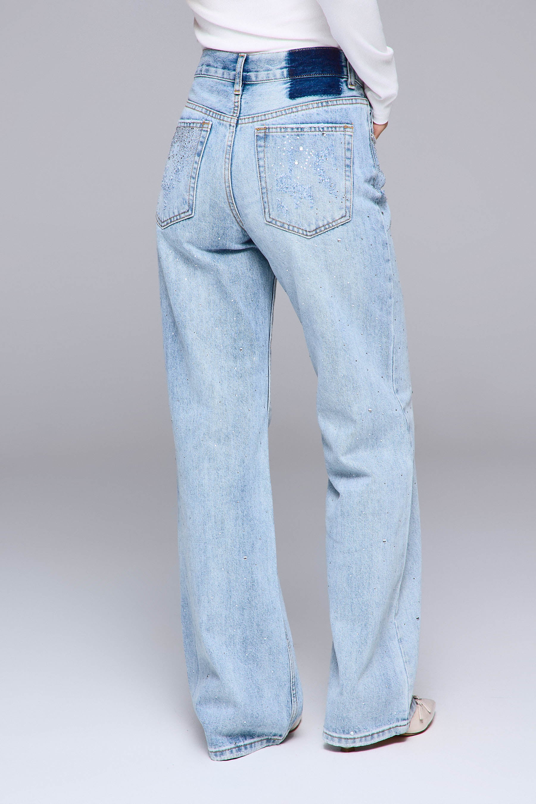 ג'ינס רחב יהלום