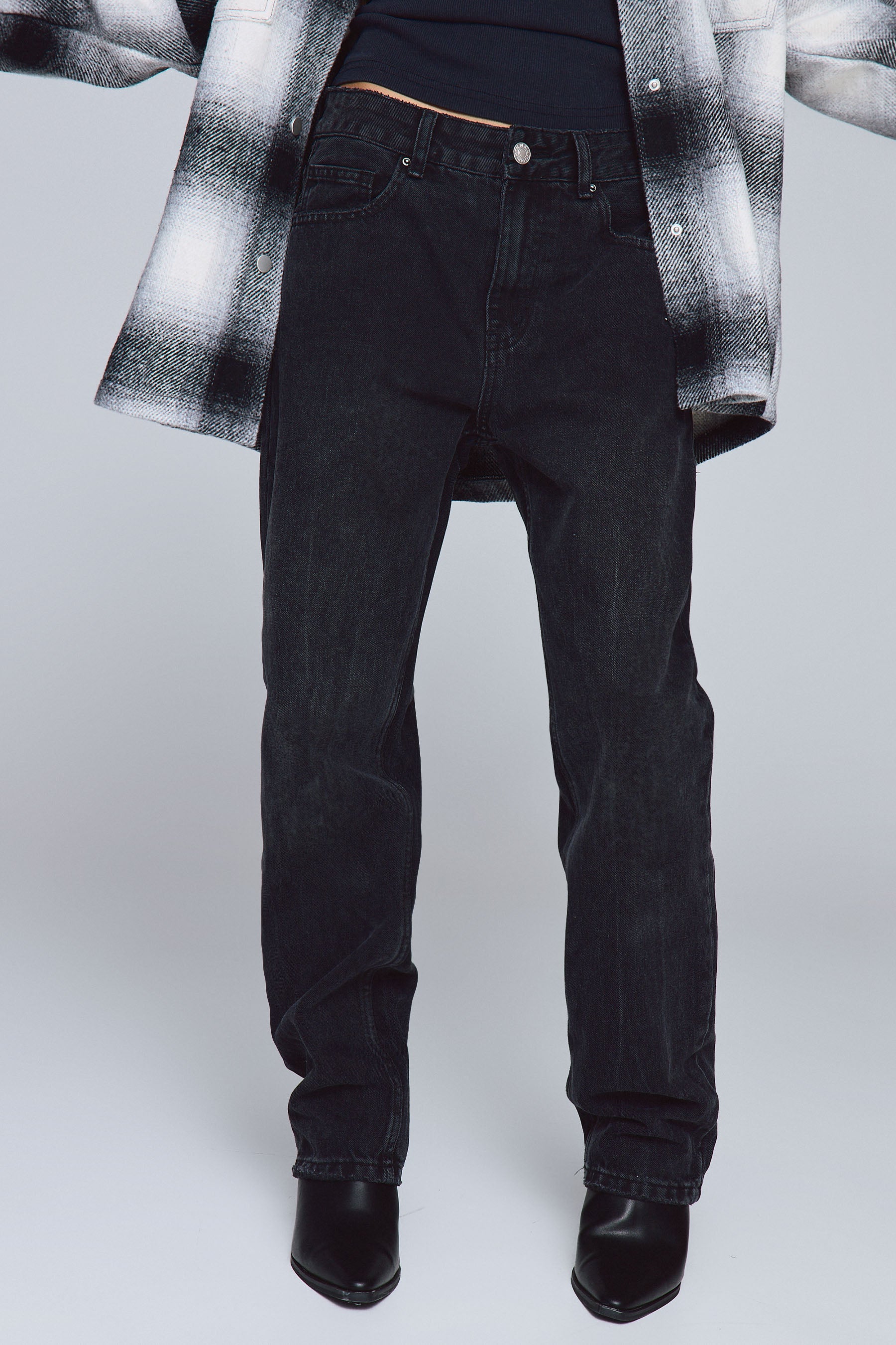 ג'ינס מאם נונו