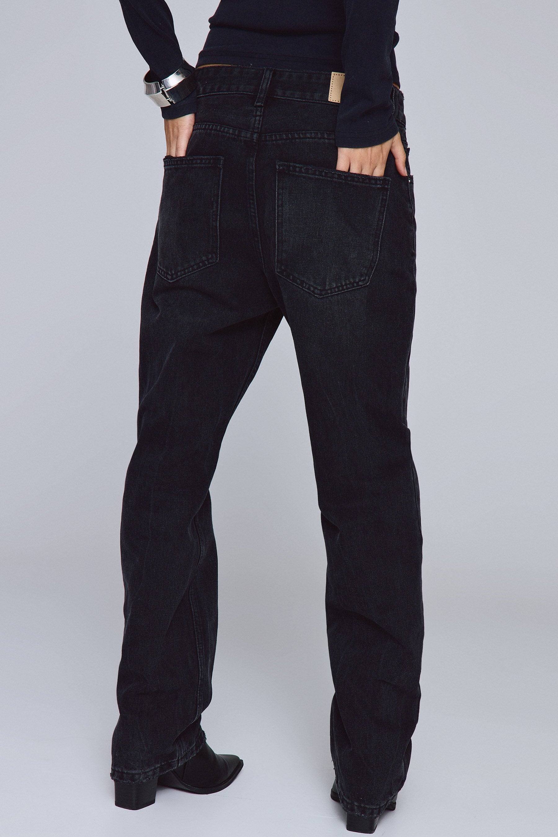 ג'ינס מאם נונו