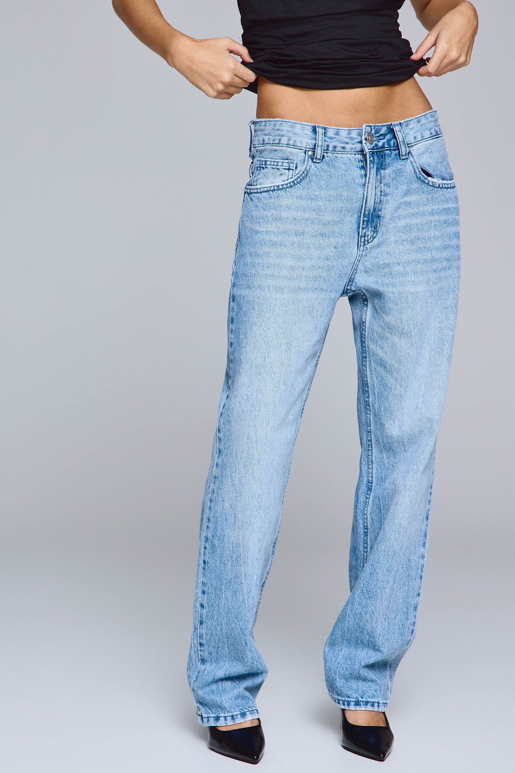 ג'ינס מאם נונו