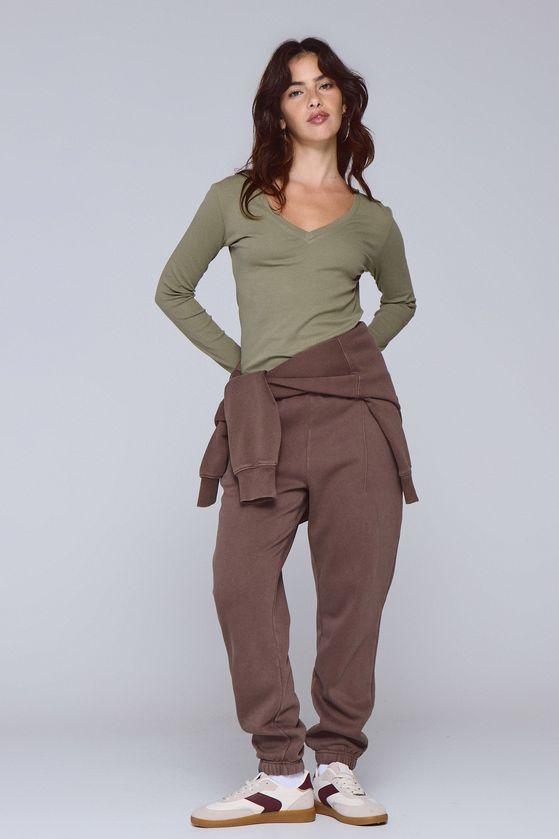 חולצת וי רני שרוול ארוך