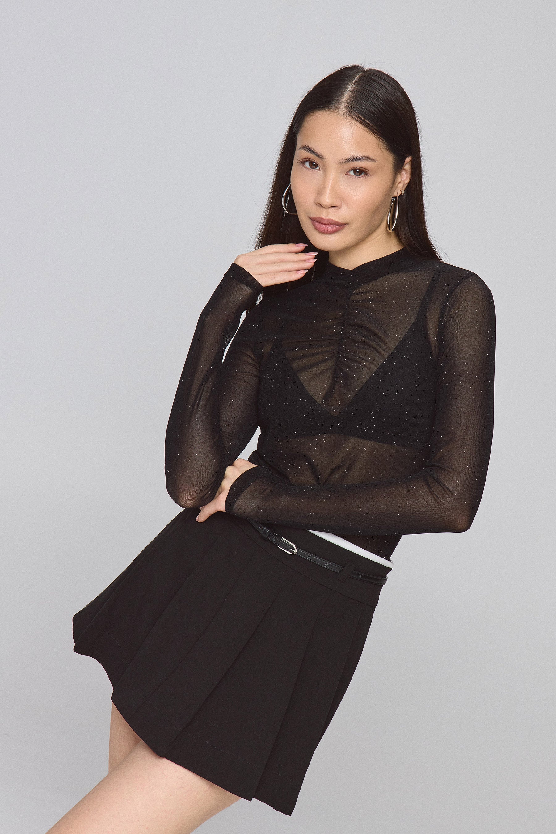 חולצת לורקס עם כיווץ קדמי