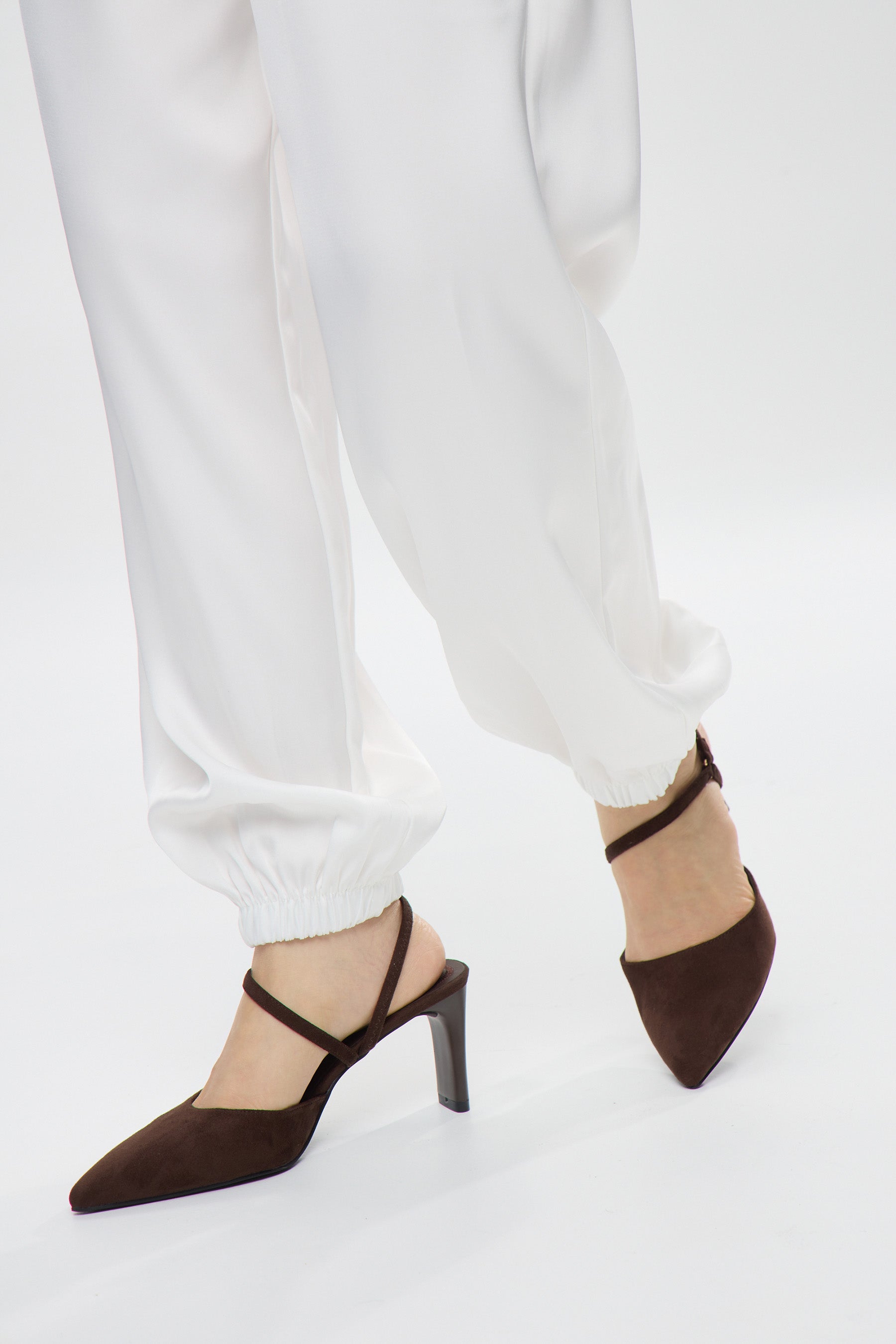 נעל עקב לורן