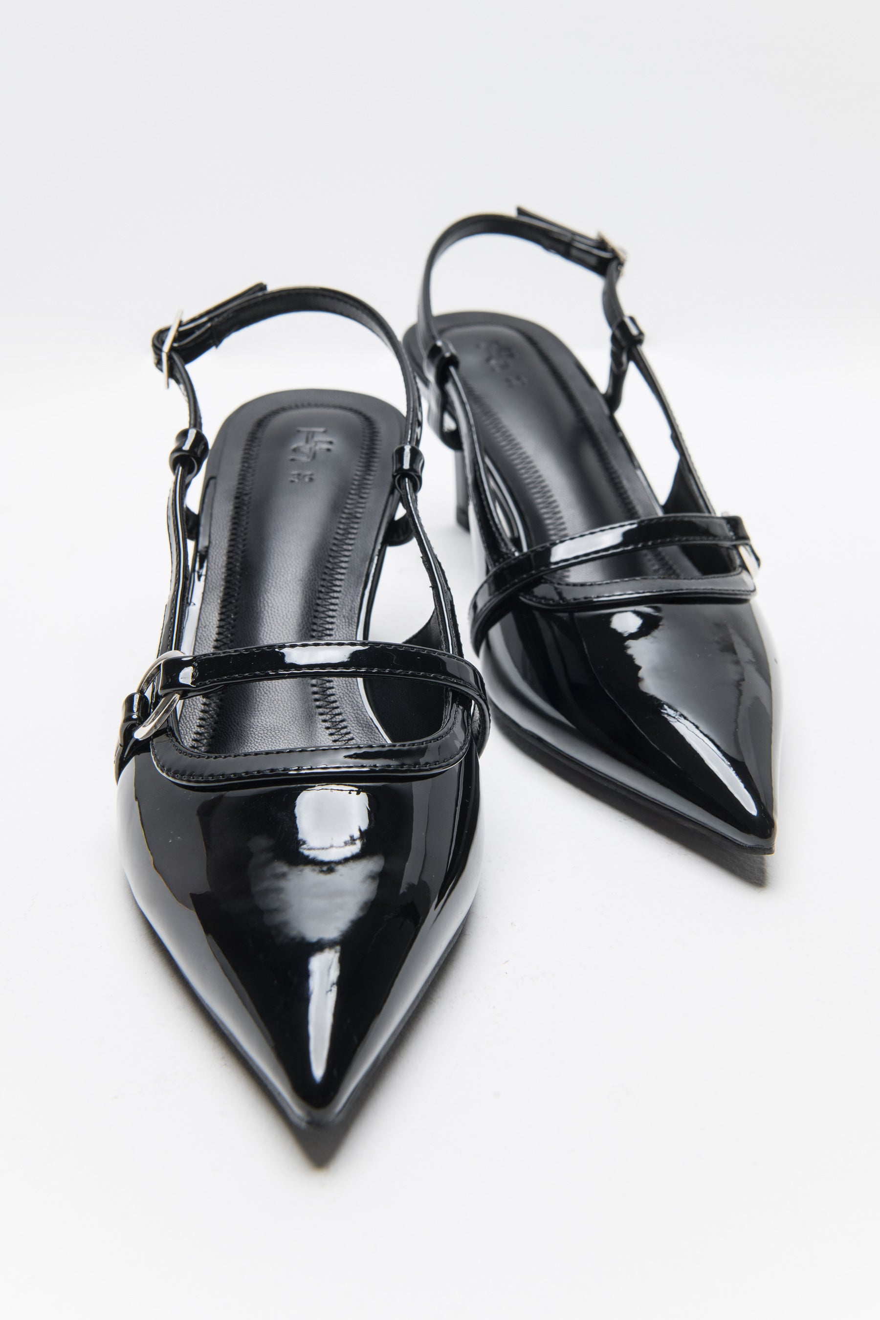 נעלי עקב ארין