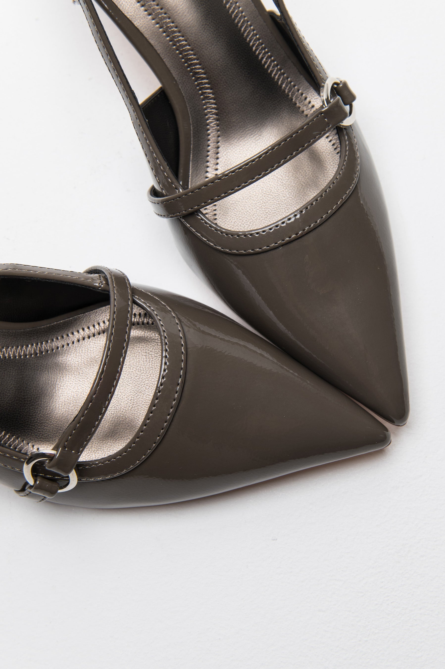 נעלי עקב ארין