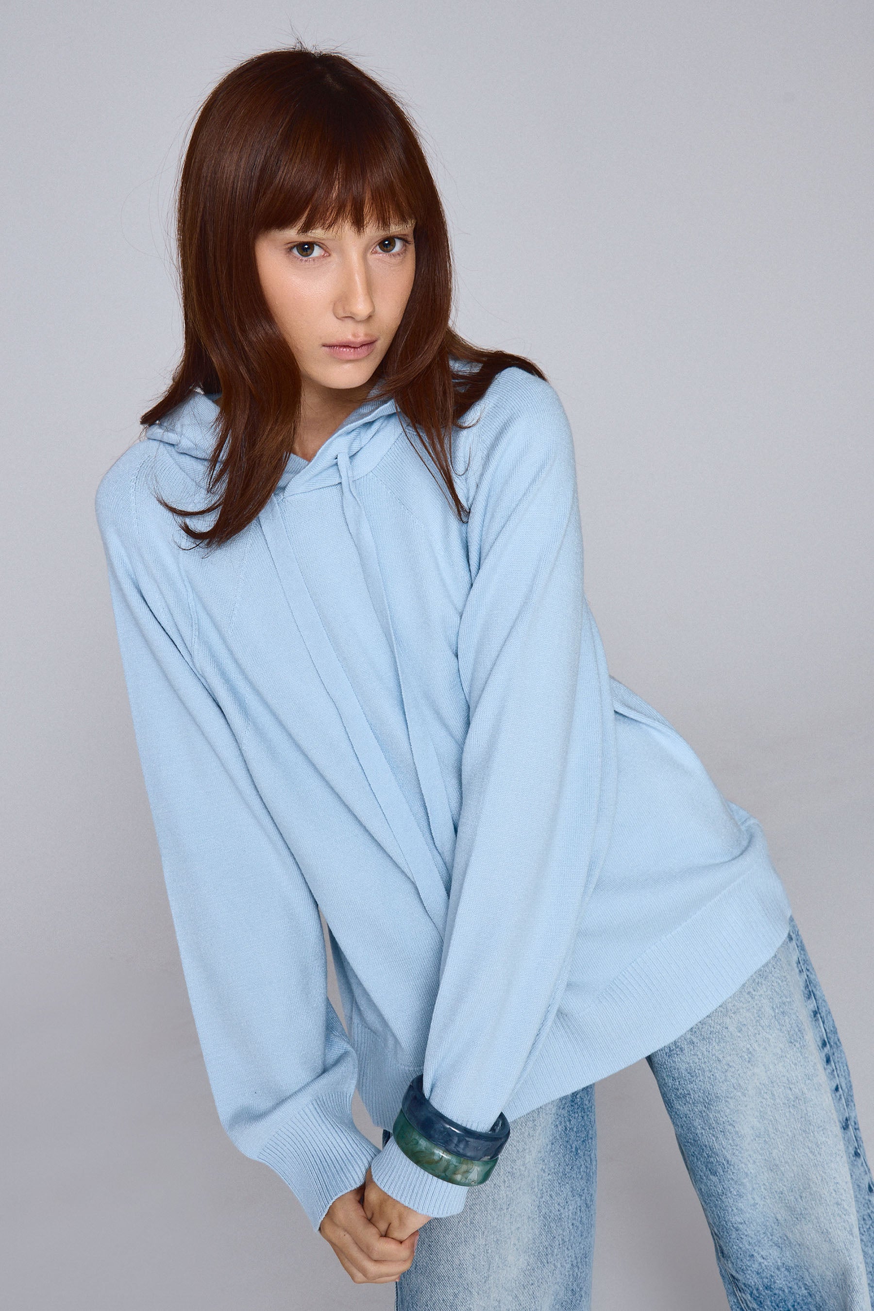 סריג לורי עם קפוצ'ון