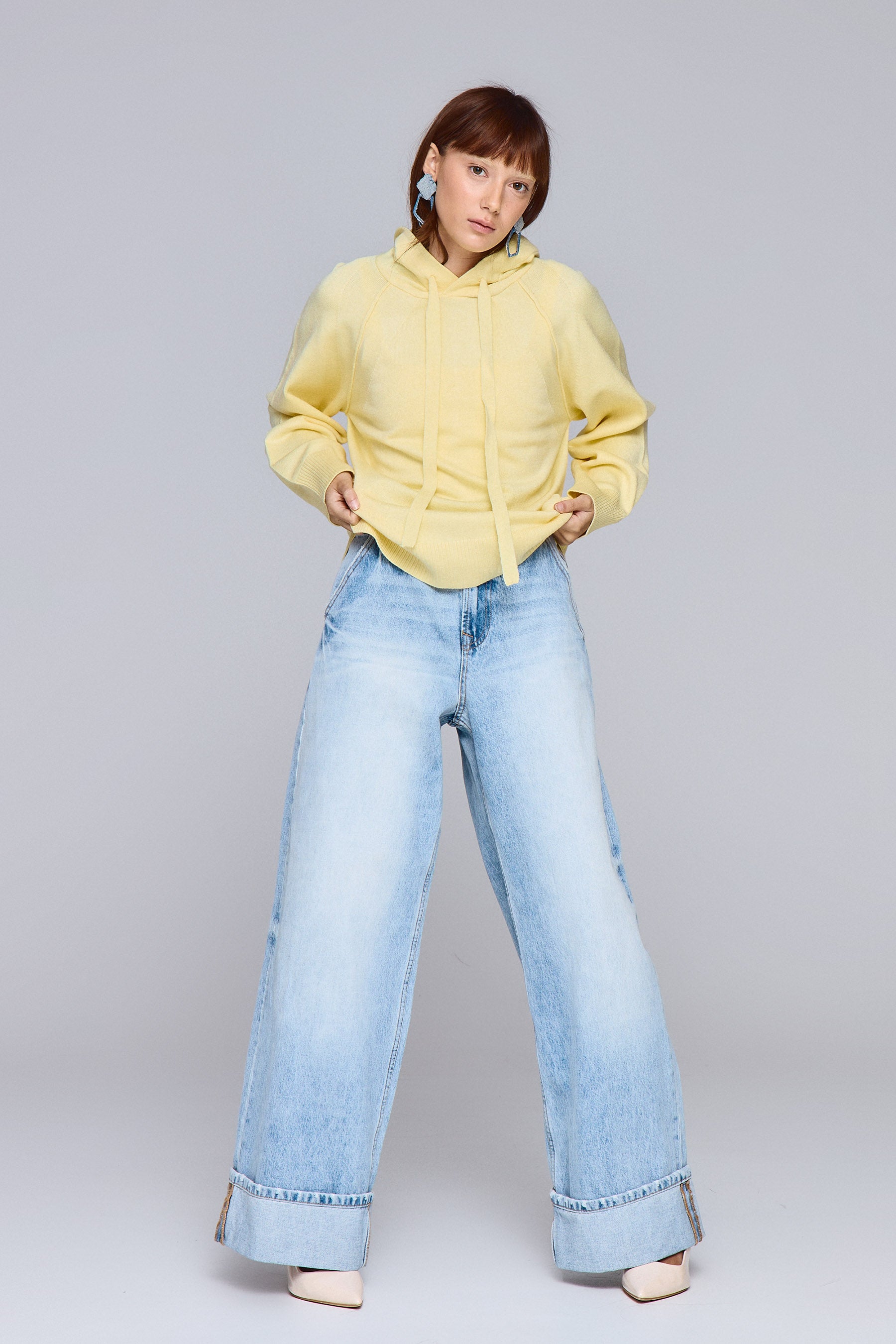 סריג לורי עם קפוצ'ון