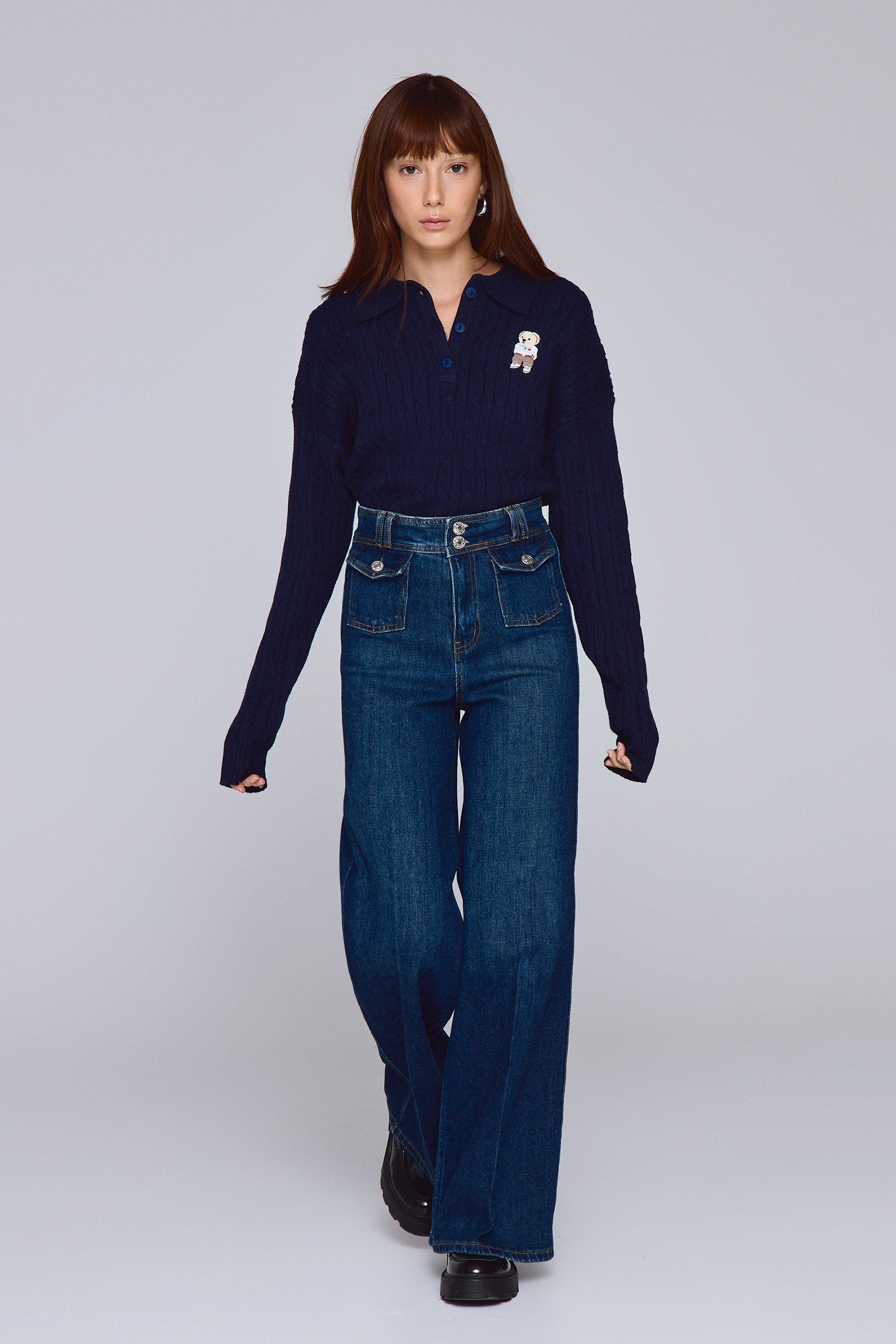 סריג צווארון פולו עם ריקמת דובי