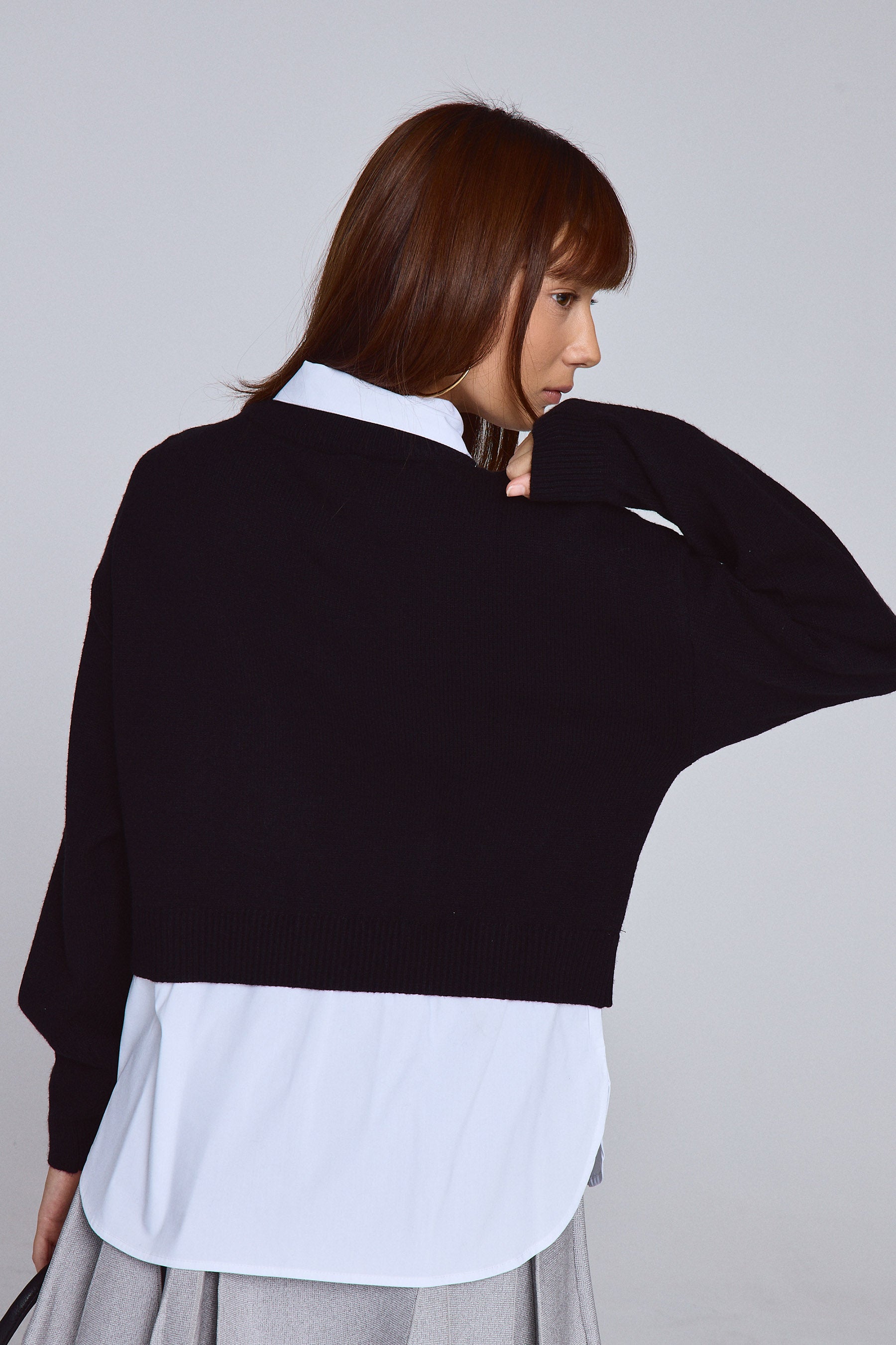 סריג מלני עם צווארון