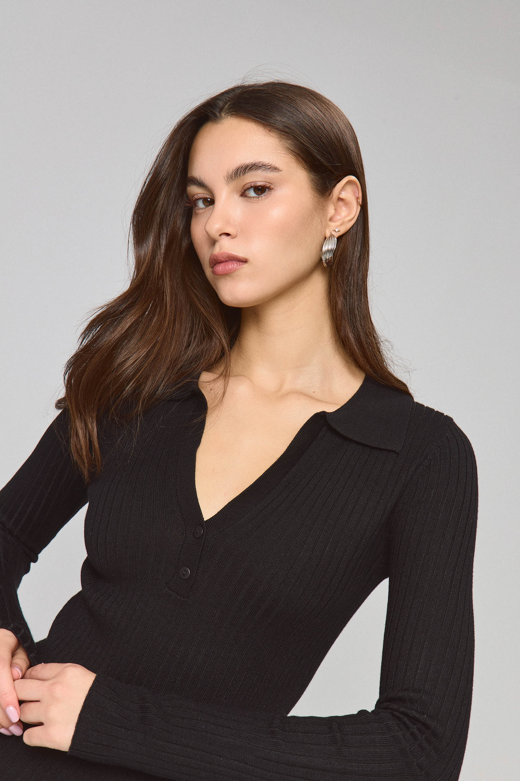 סריג פרומו צווארון פרומו