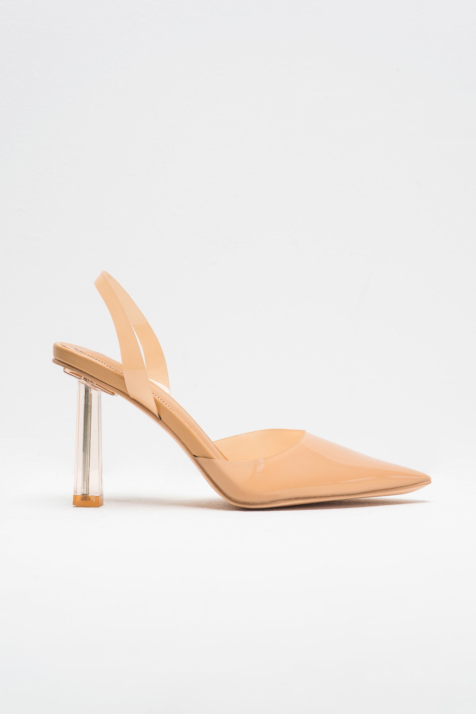 נעל עקב ביאנקו