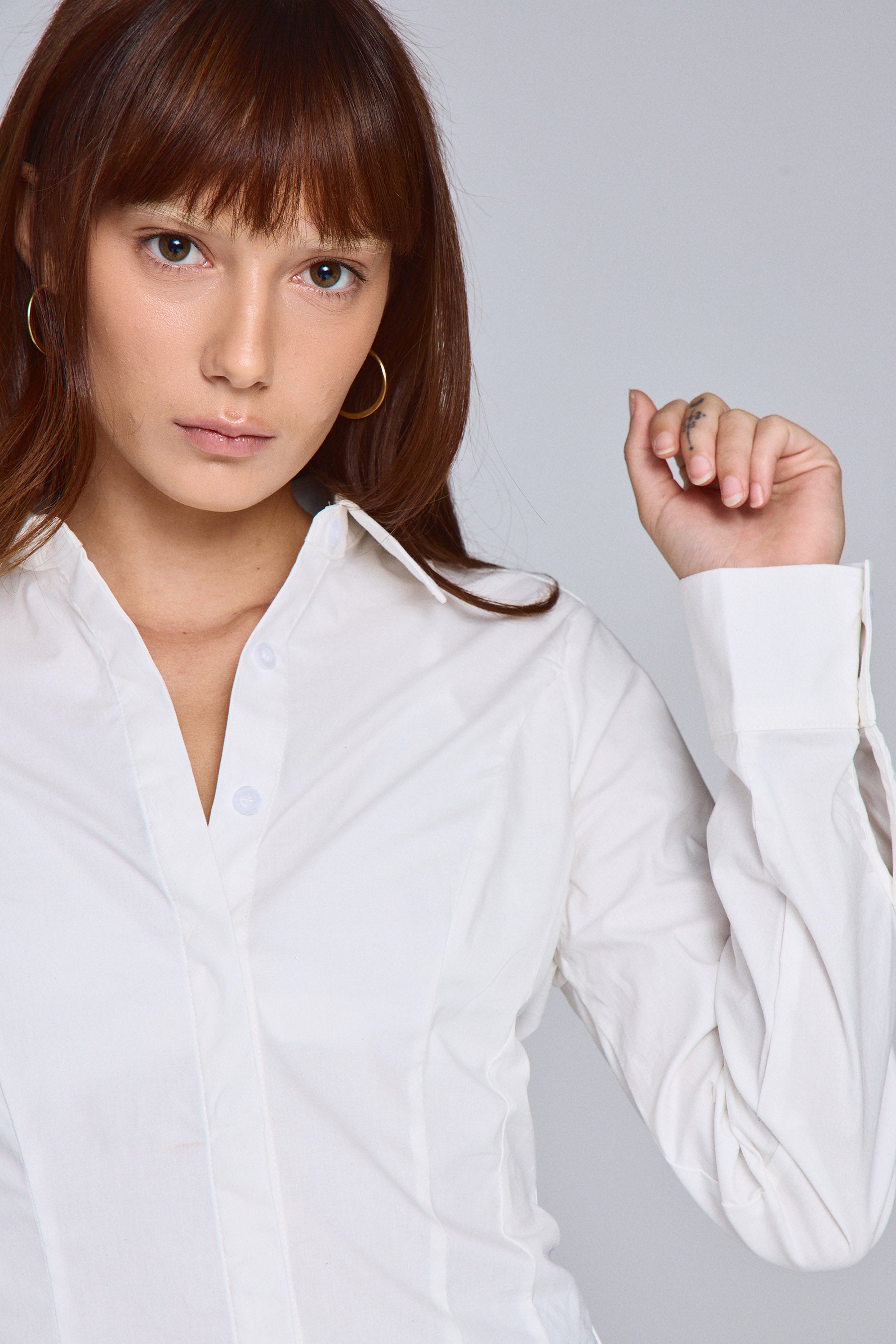 חולצה מכופתרת פרינסס חתכים