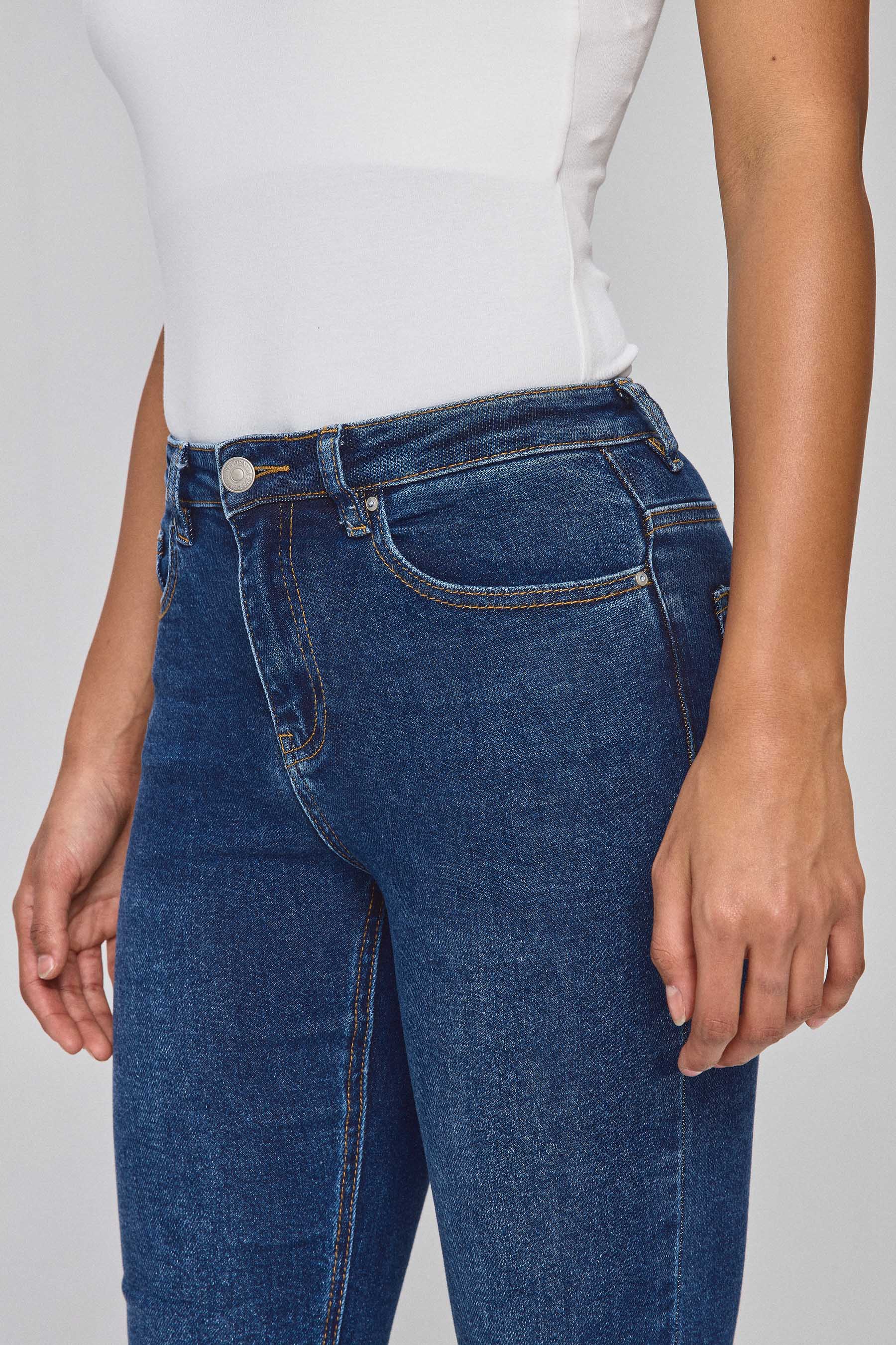 ג'ינס ישר גיגי