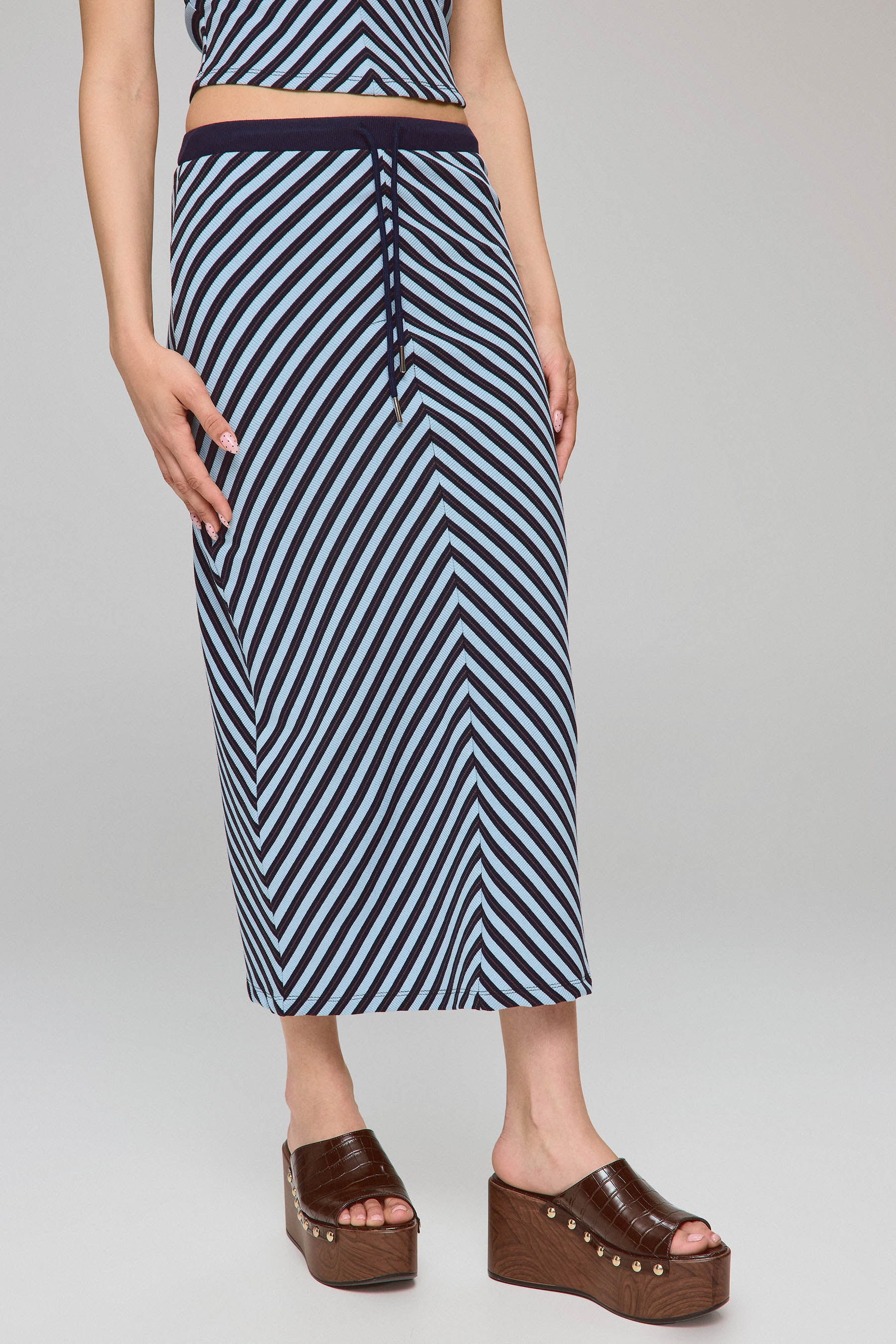 חצאית מידי פסים בארוק סט