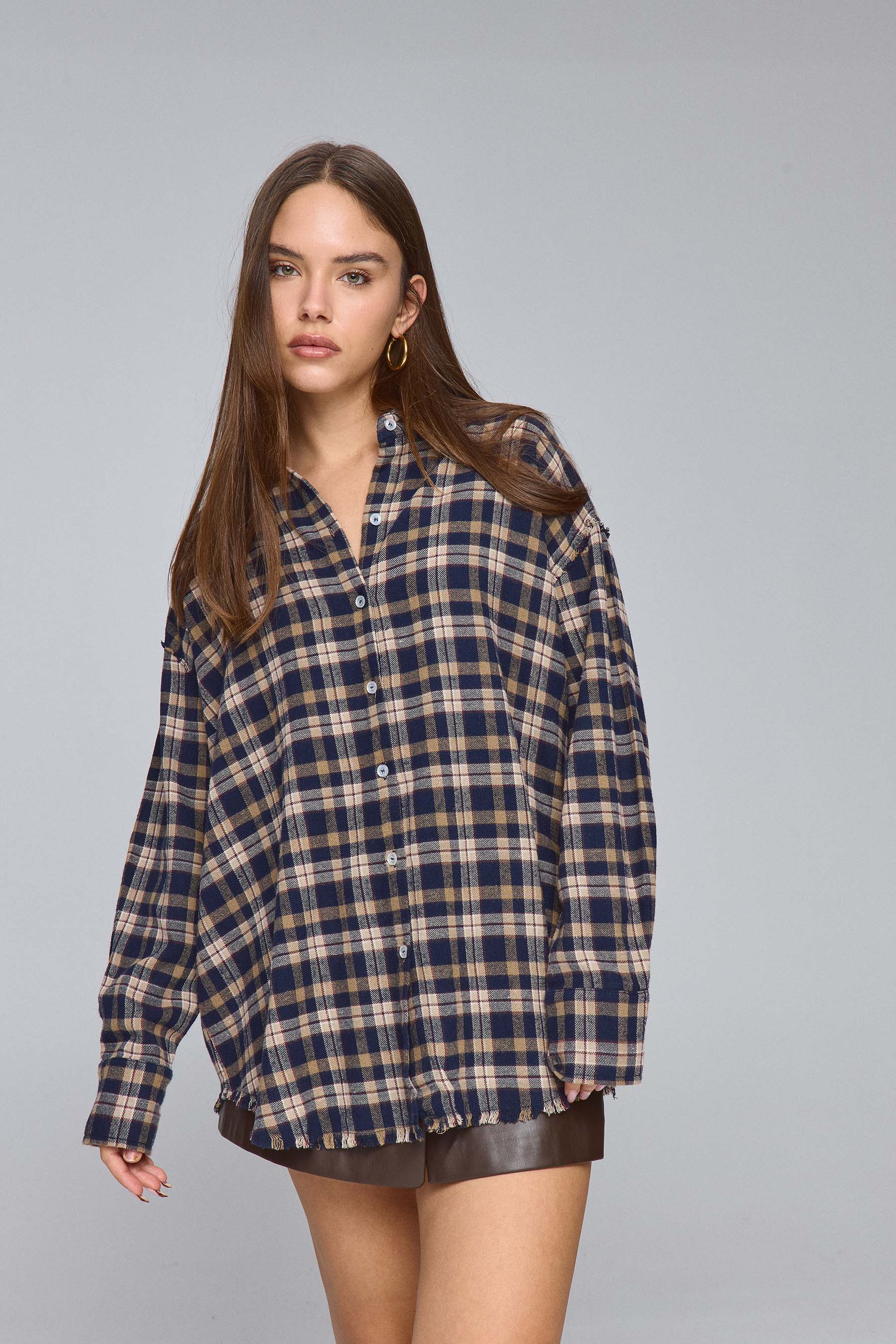 חולצת משבצות רואו