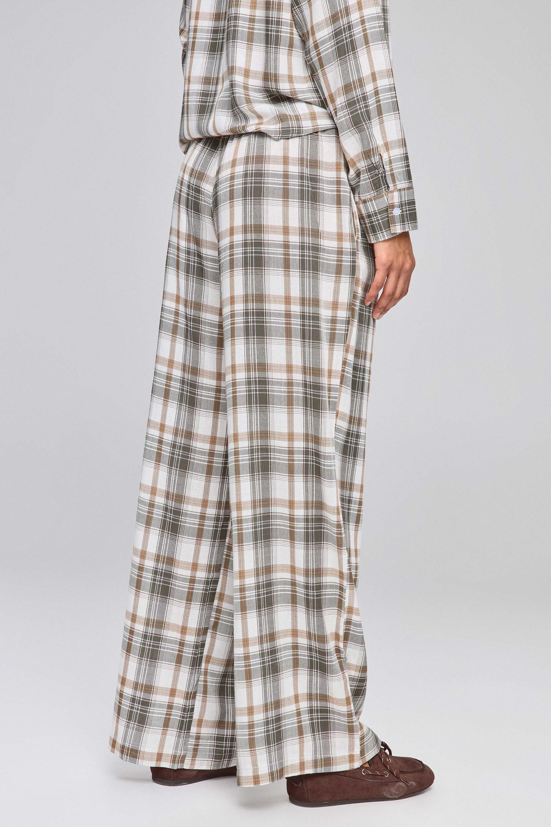 מכנס ארוך סט שיבוץ זית