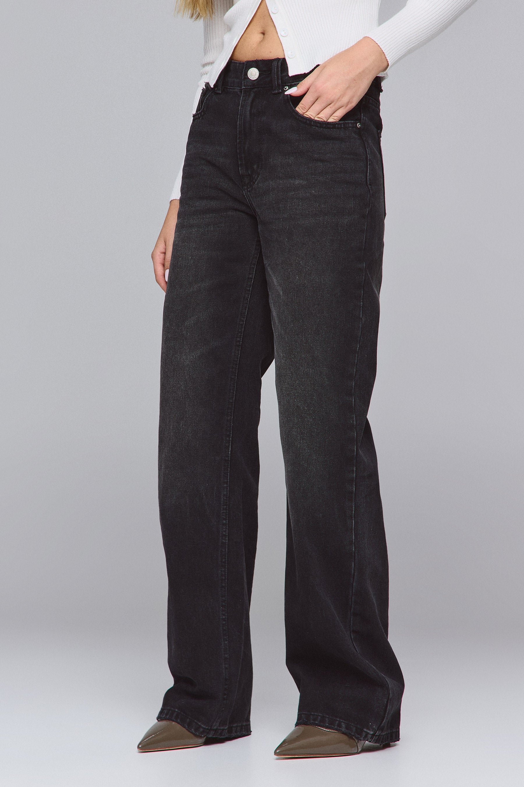 ג'ינס מימי רגל רחבה