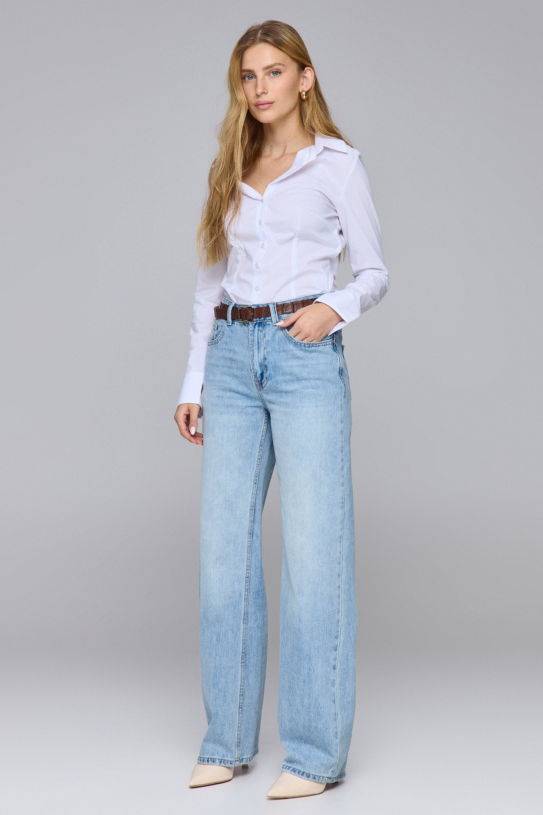 ג'ינס מימי רגל רחבה