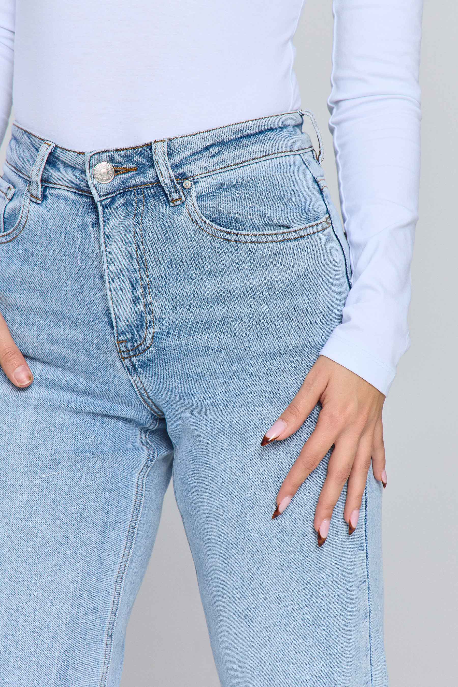 ג'ינס ישר סול