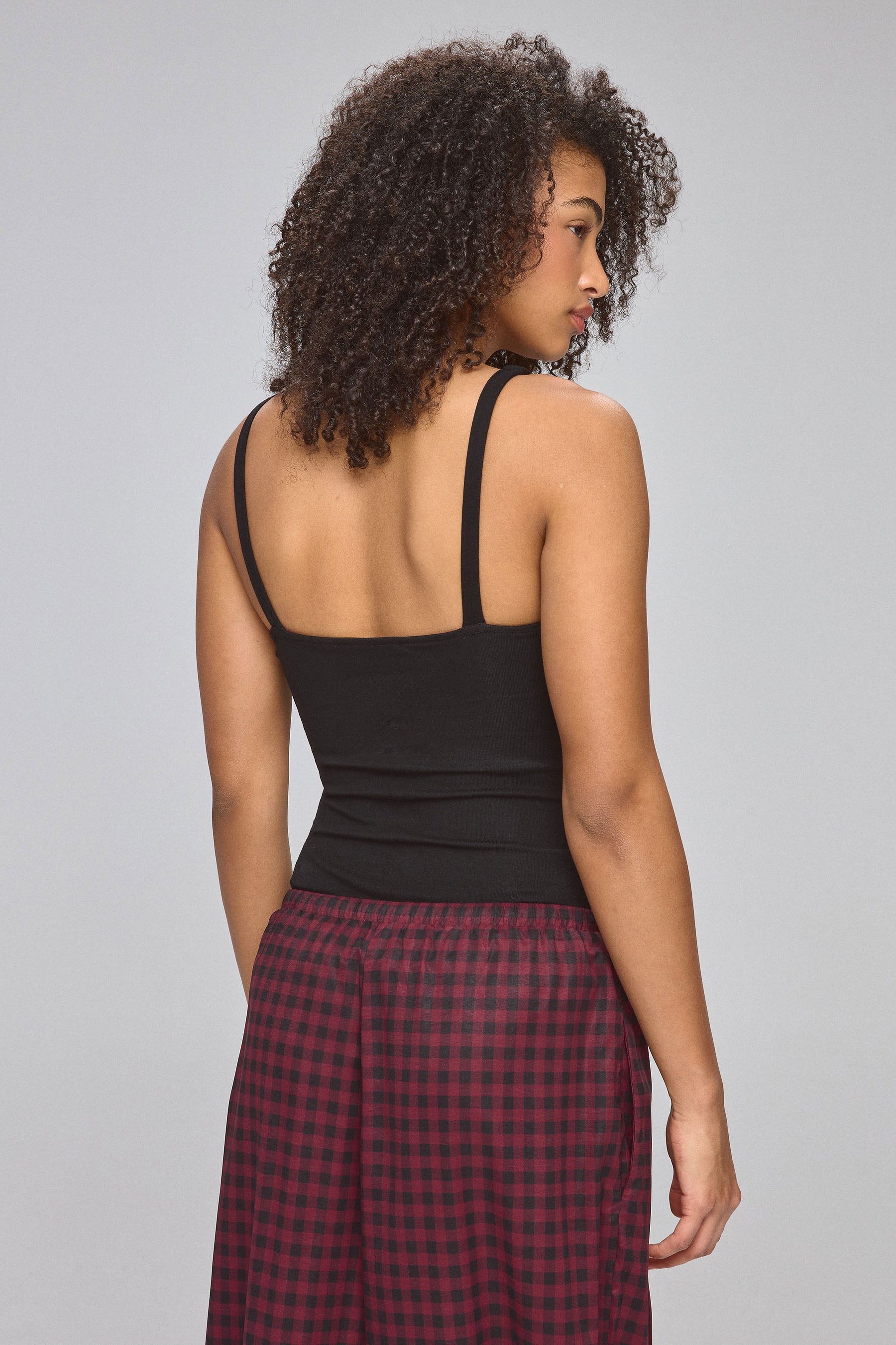 בגד גוף מחשוף עמוק