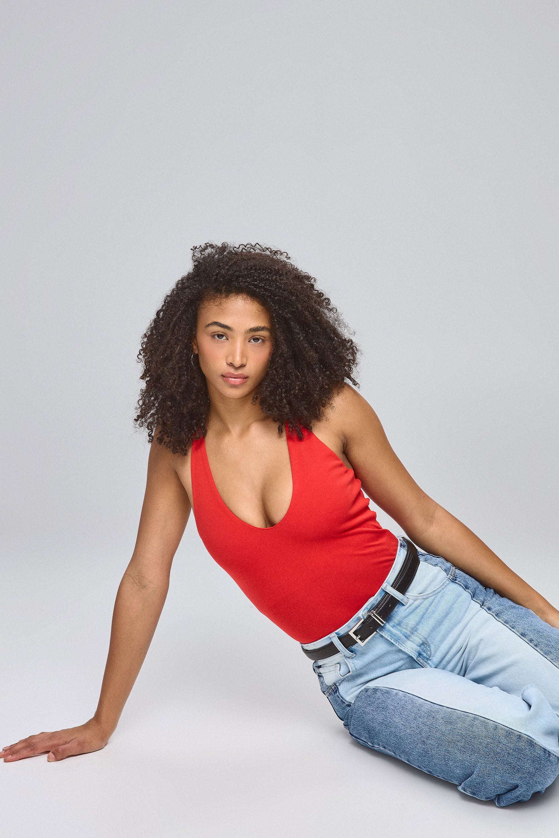 בגד גוף מחשוף עמוק