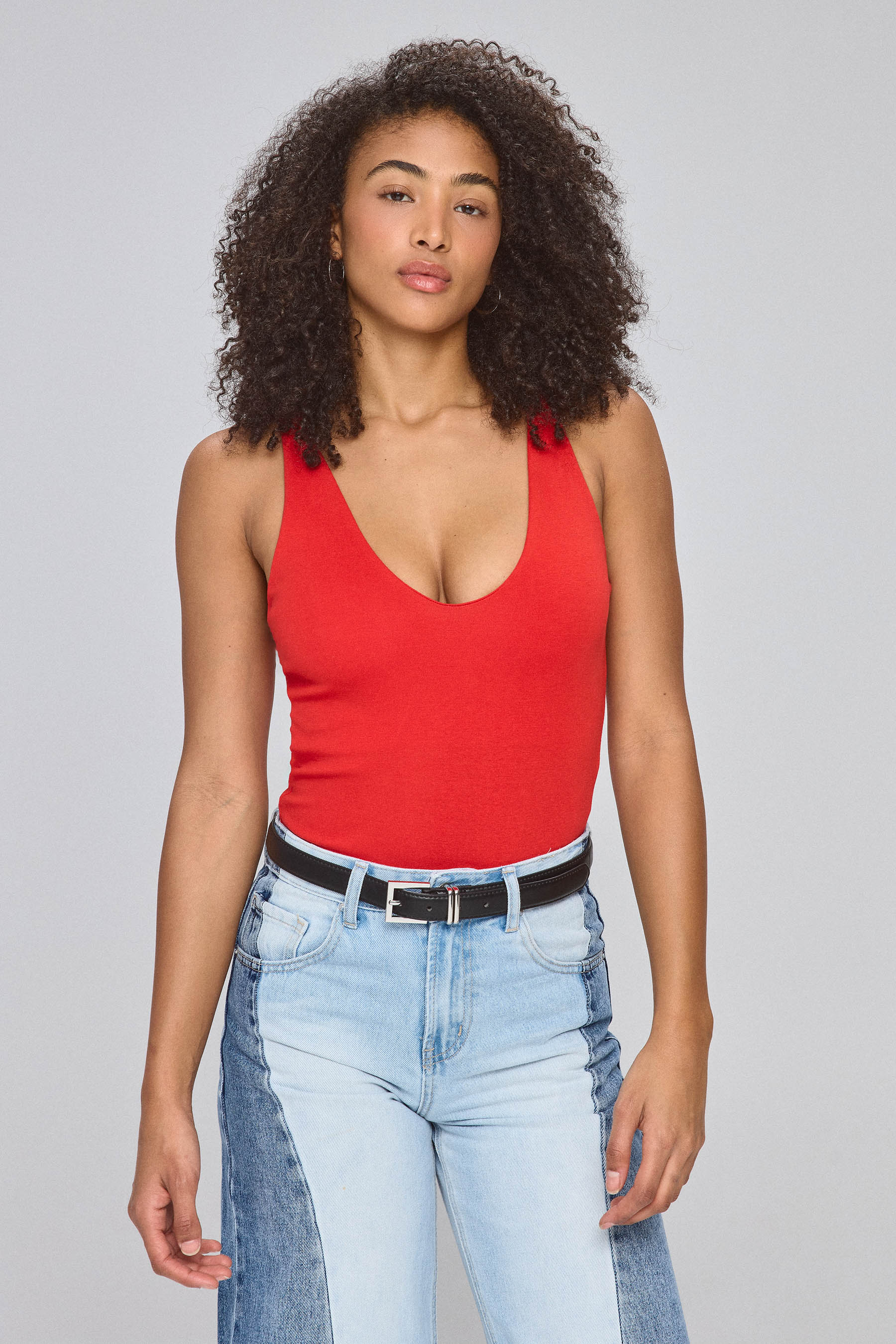 בגד גוף מחשוף עמוק