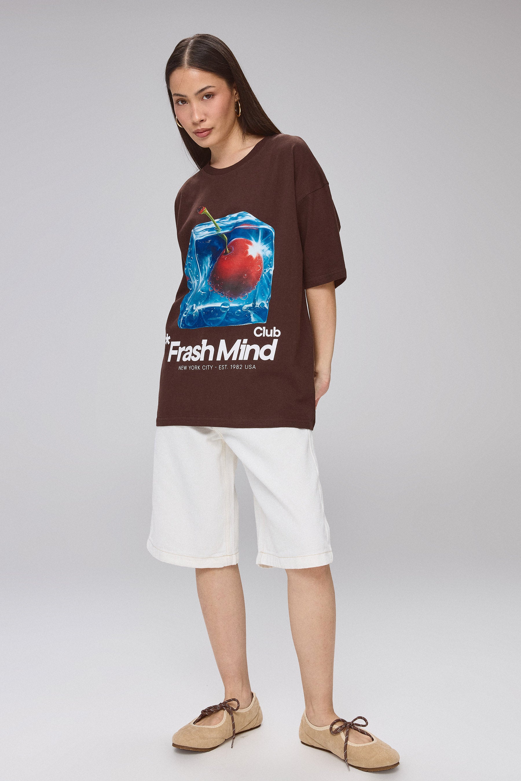 טישירט אוברסייז קובית קרח