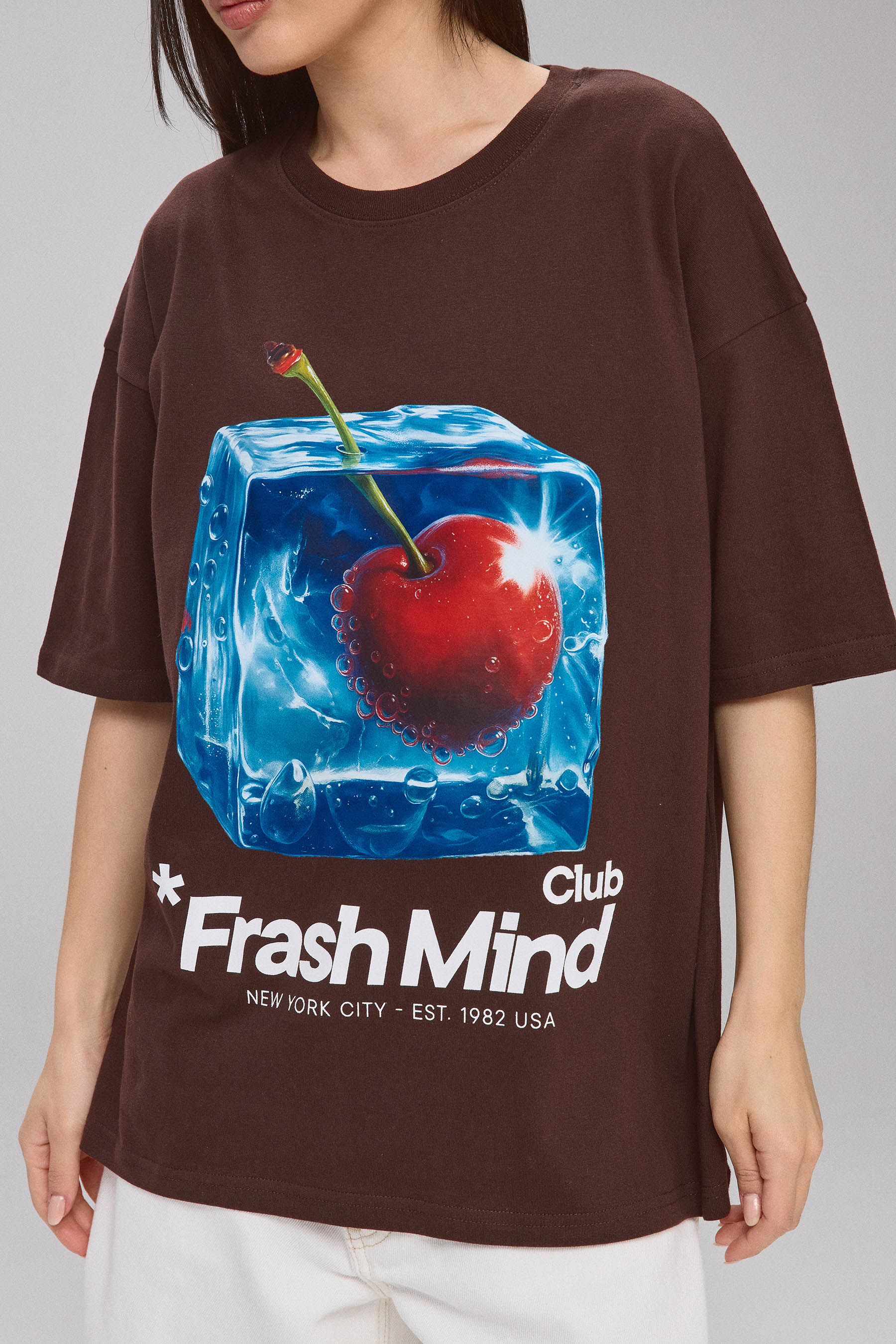 טישירט אוברסייז קובית קרח