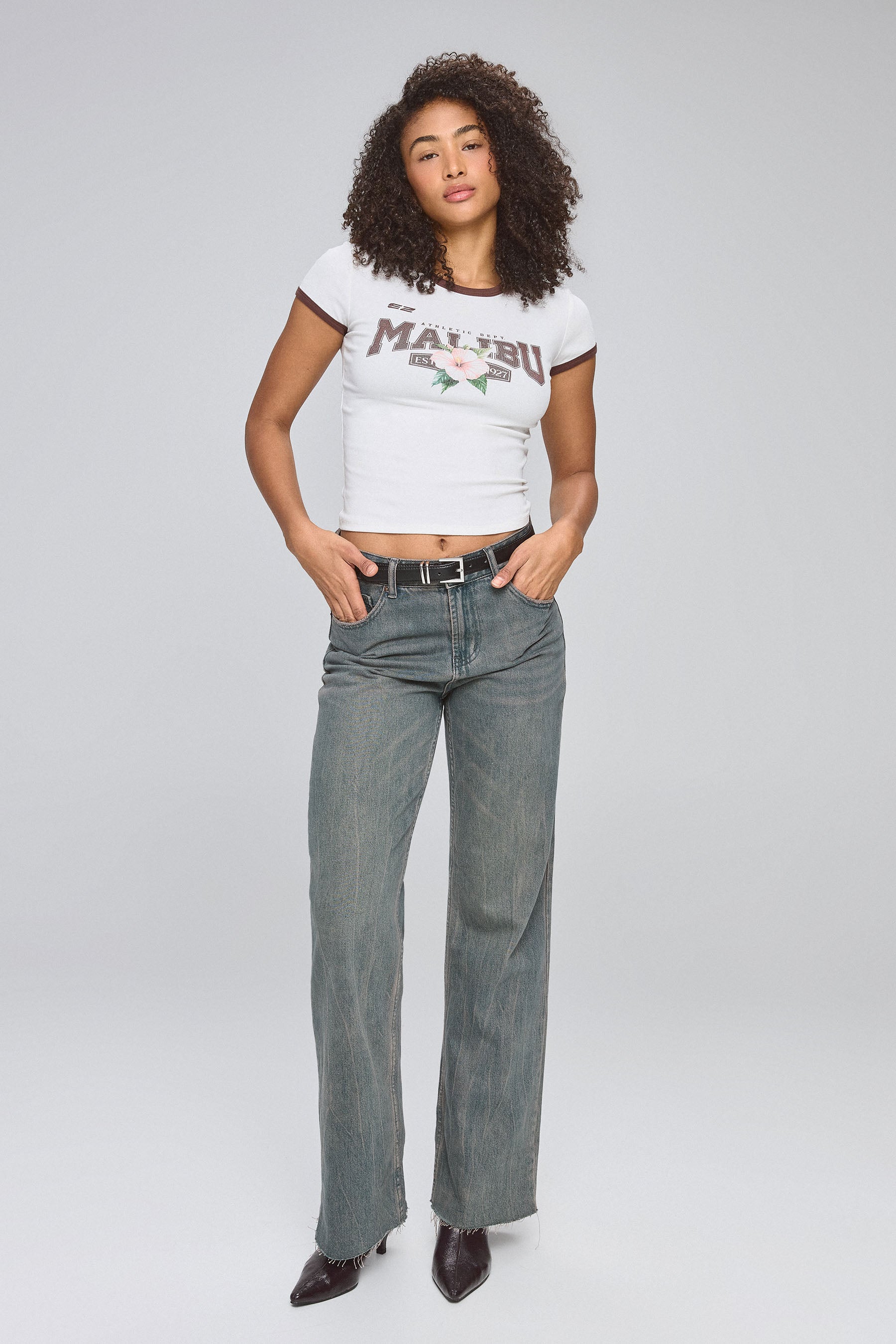 טישירט צמודה מאליבו