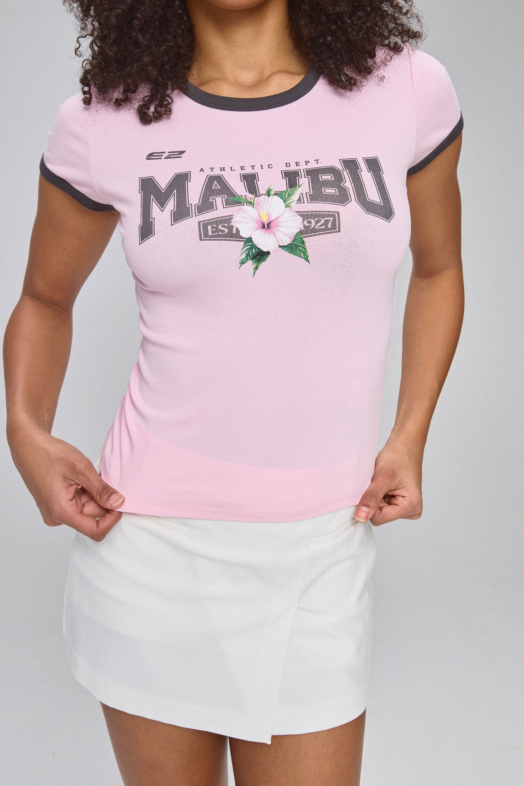 טישירט צמודה מאליבו