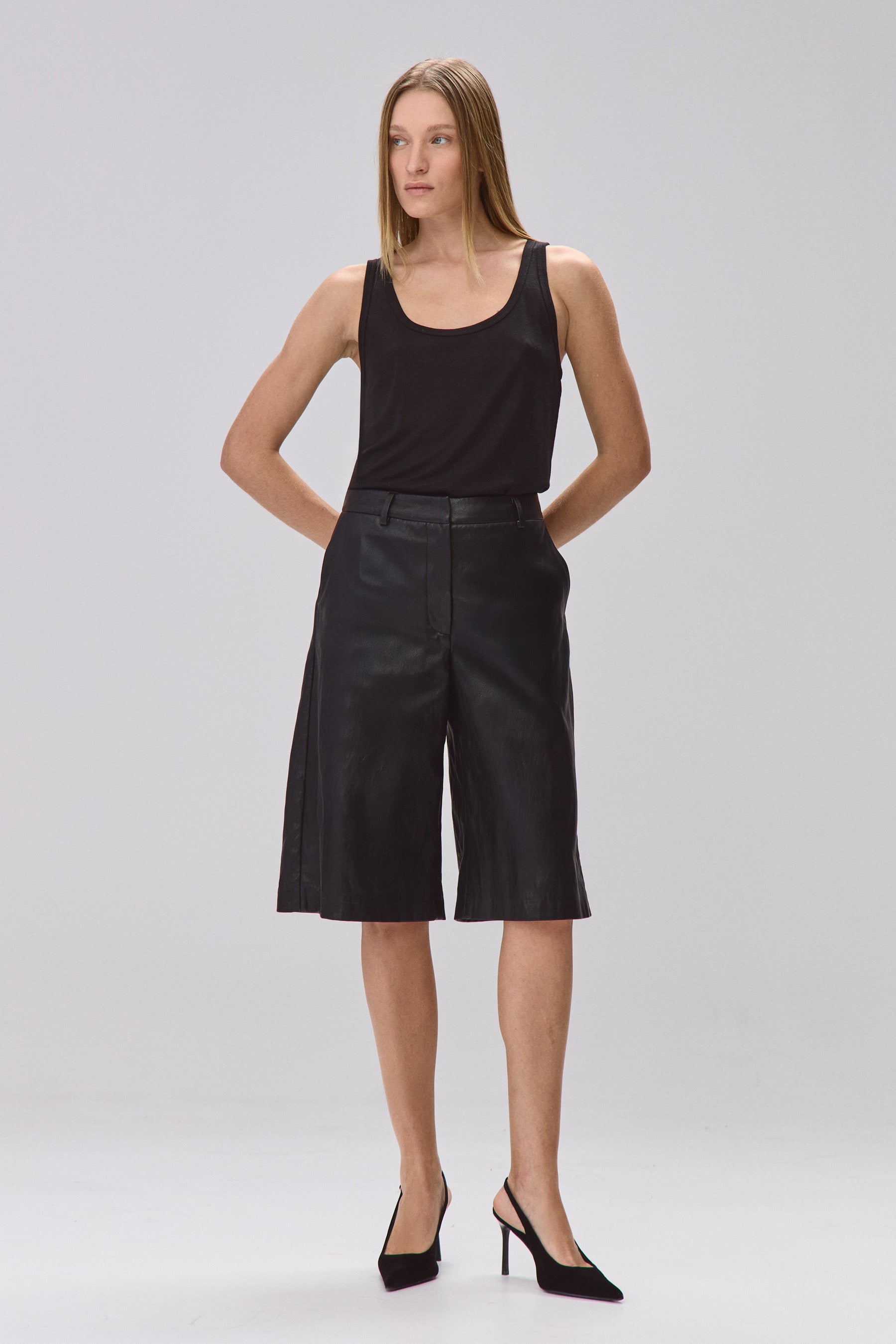 S גופייה בייס